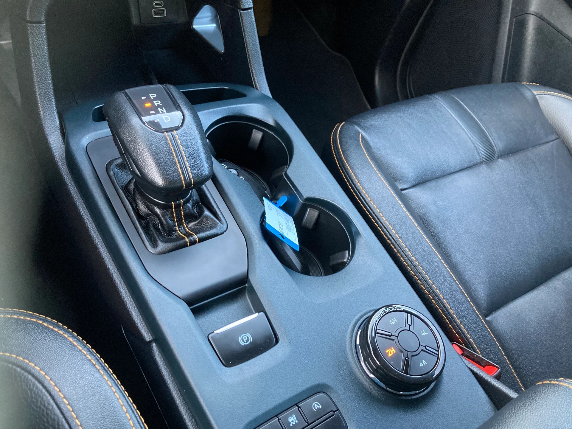 FORD Ranger Wildtrak 2.0 Eco Blue e-4WD Automat-image-9