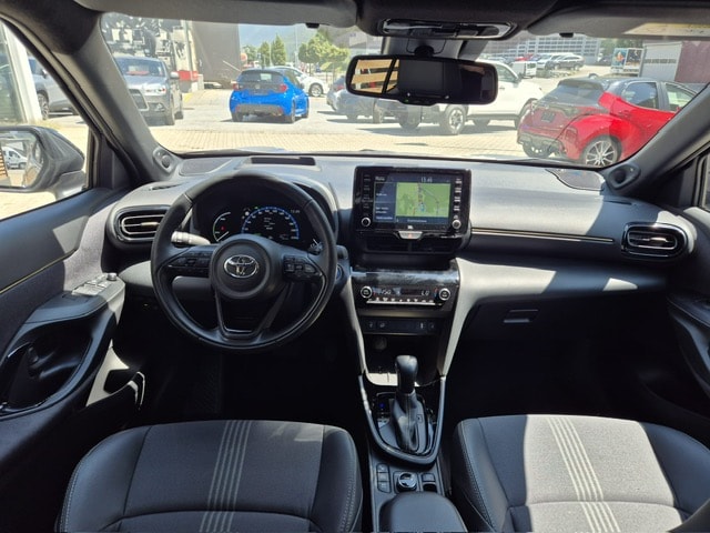 TOYOTA Yaris Cross 1.5 Adventure e-CVT AWDi-image-4