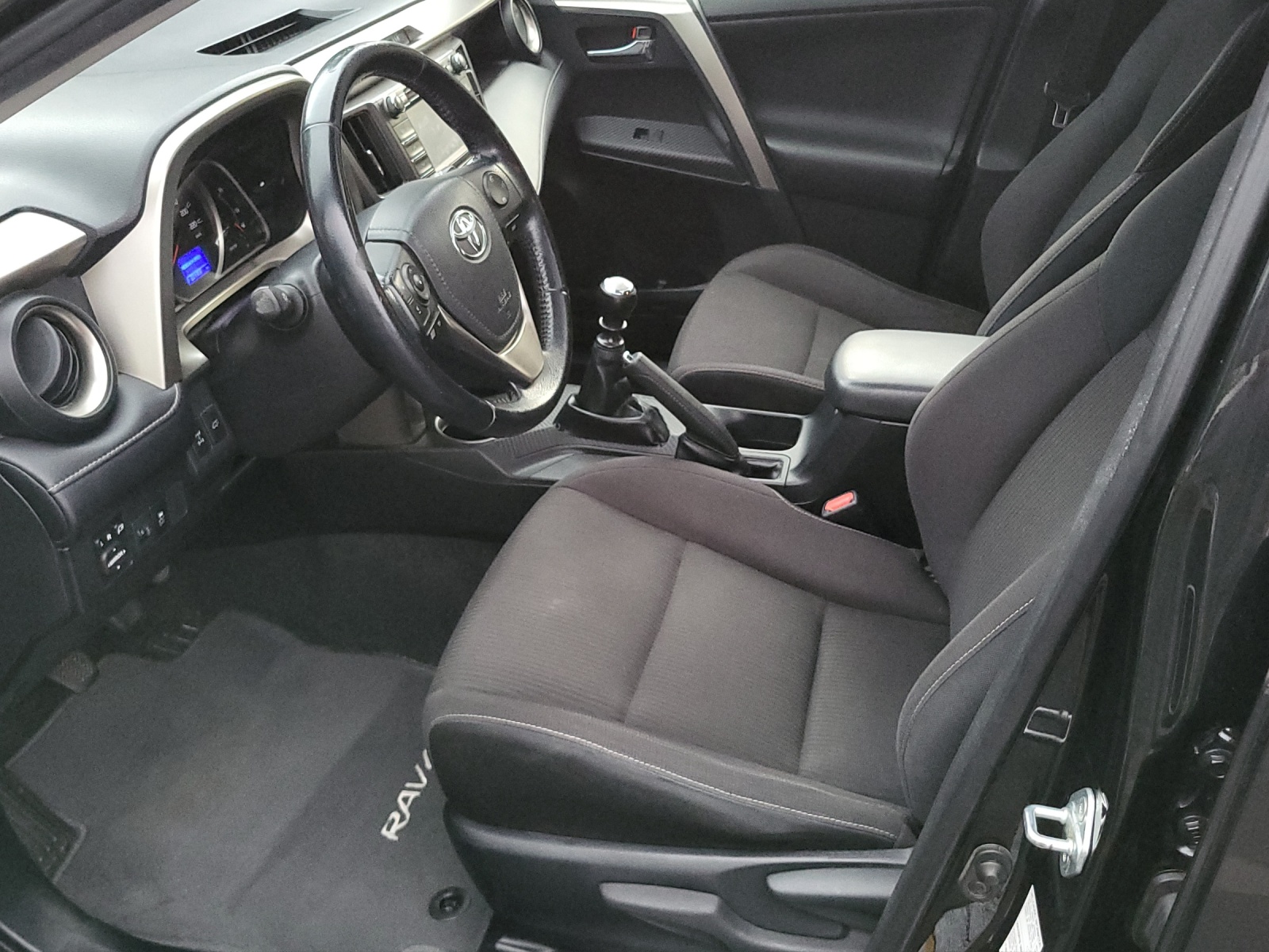 TOYOTA RAV-4 2.0i VMa Sol-image-12