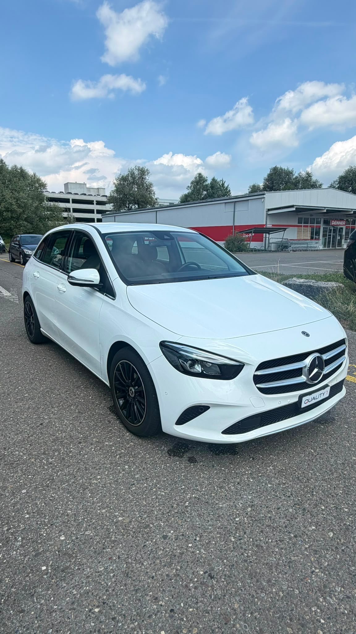 MERCEDES-BENZ B 220 4Matic Progressive 7G-DCT-image-1