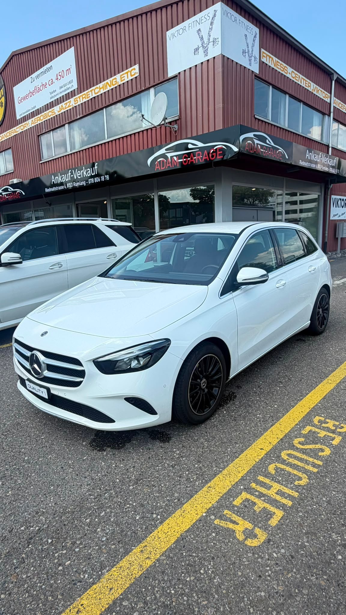 MERCEDES-BENZ B 220 4Matic Progressive 7G-DCT-image-2