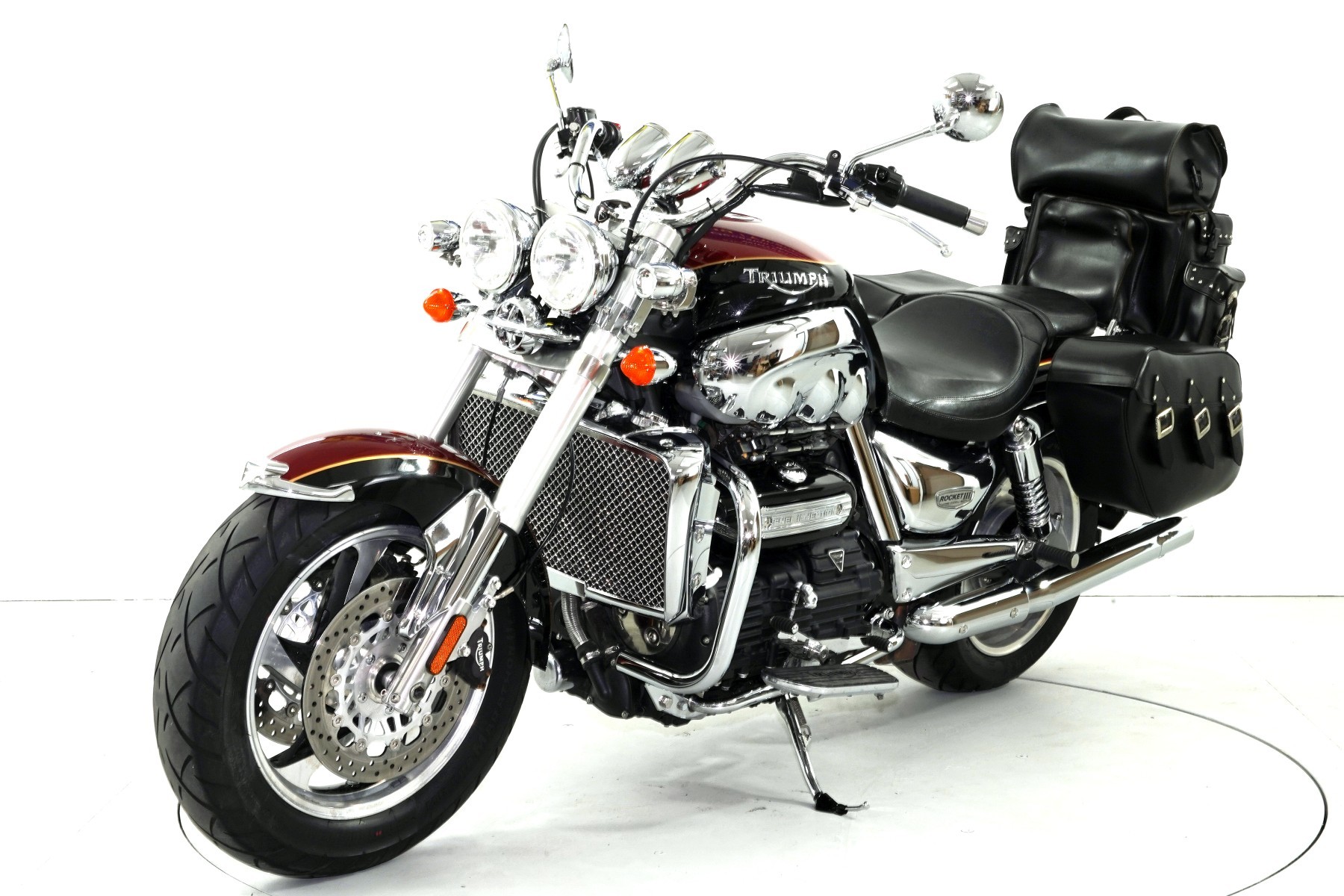 TRIUMPH Rocket III Classic-showroom-element-2