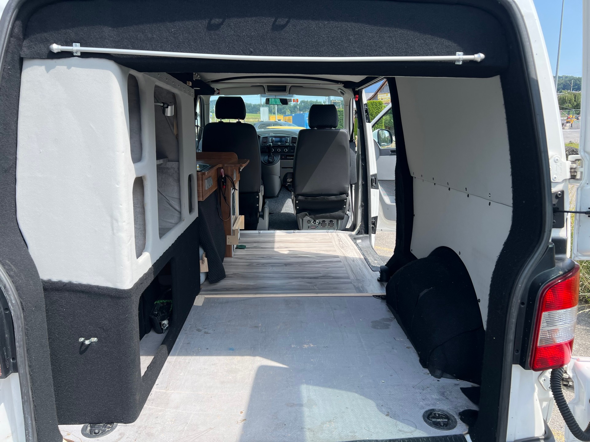VW T5 2.0 Bi-TDI Comfortline DSG-image-5