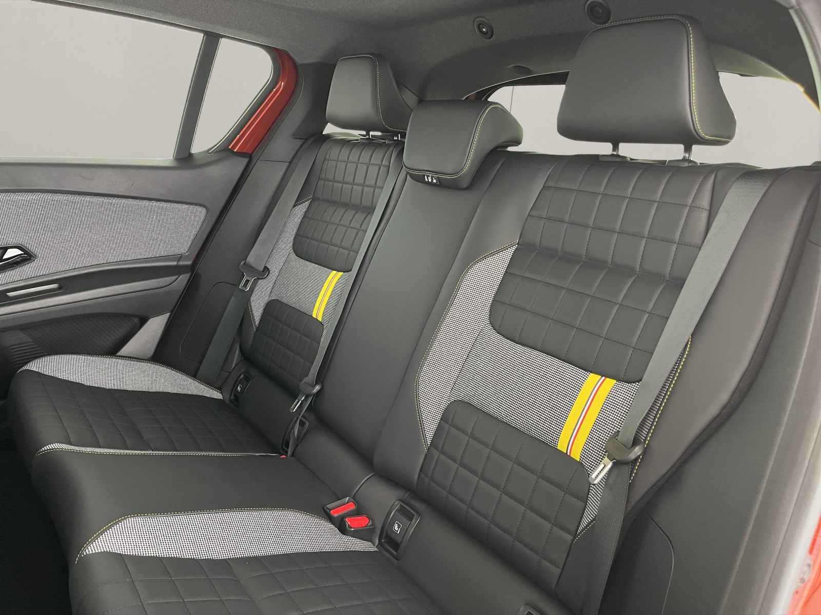 RENAULT R4 E-Tech Comfort Range plein sud iconic-image-15