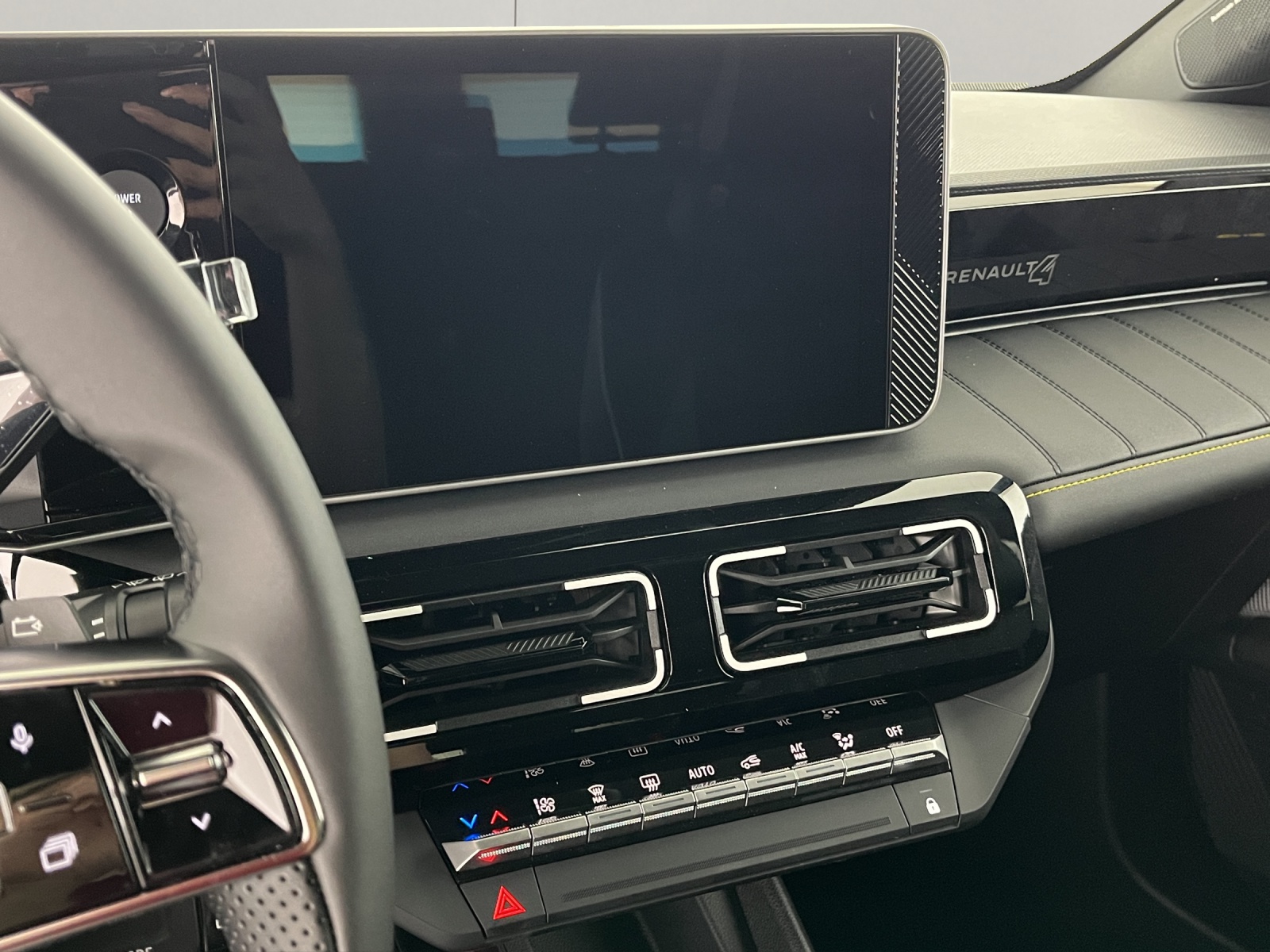 RENAULT R4 E-Tech Comfort Range plein sud iconic-image-11