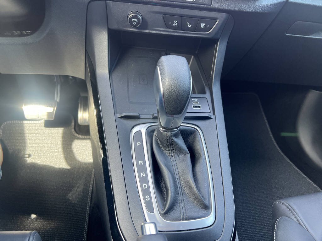 FORD Puma 1.0 EcoB Hybrid 155 Sound Edition-image-12