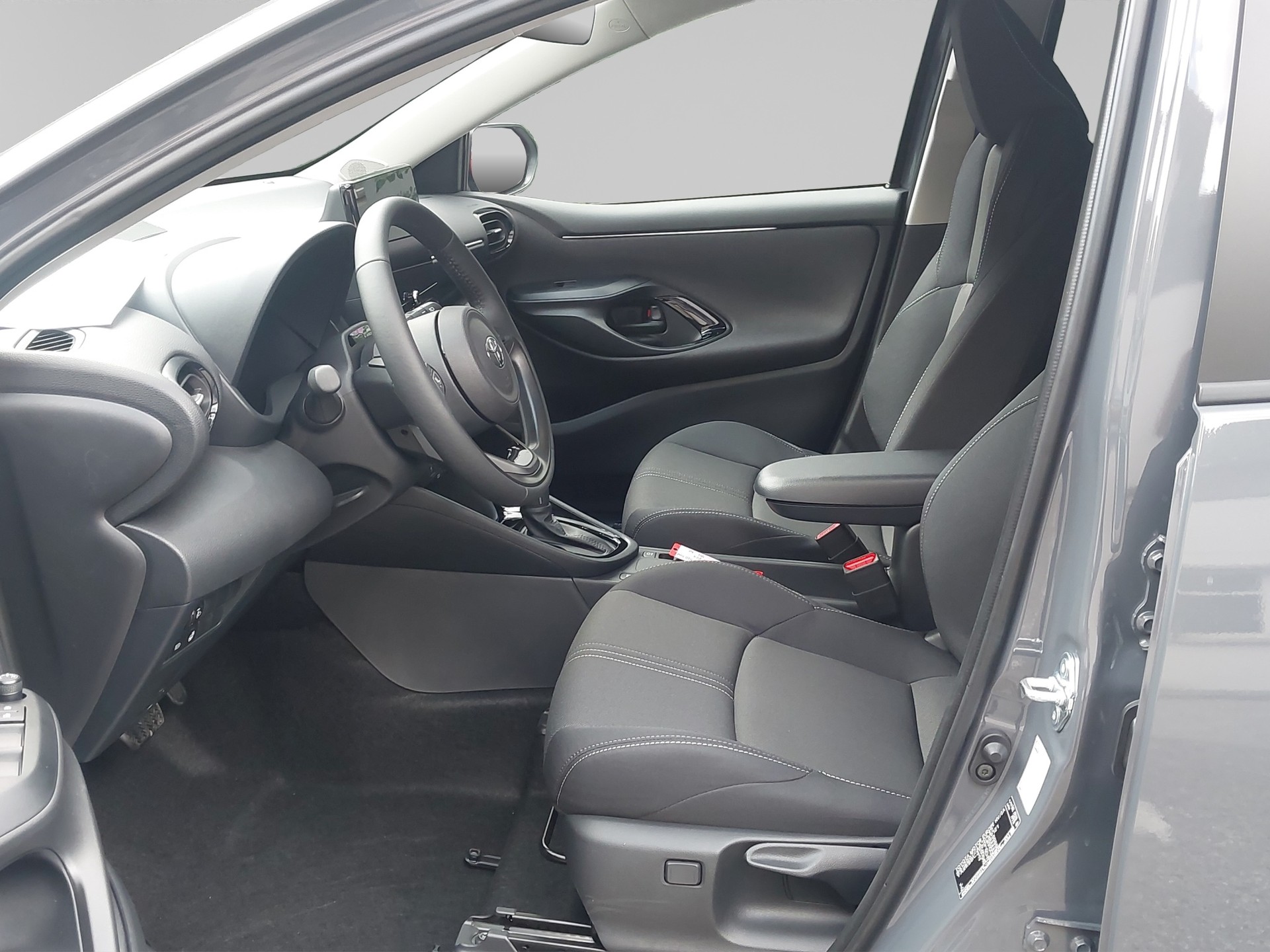 TOYOTA Yaris 1.5 VVT-i HSD Trend-image-7