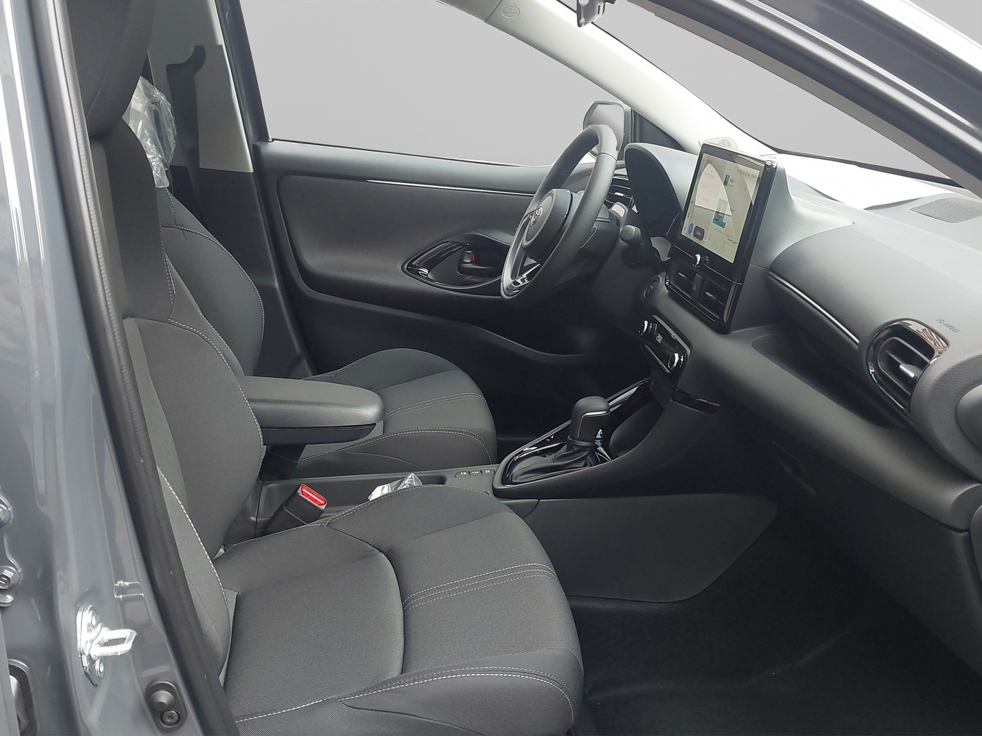 TOYOTA Yaris 1.5 VVT-i HSD Trend-image-13