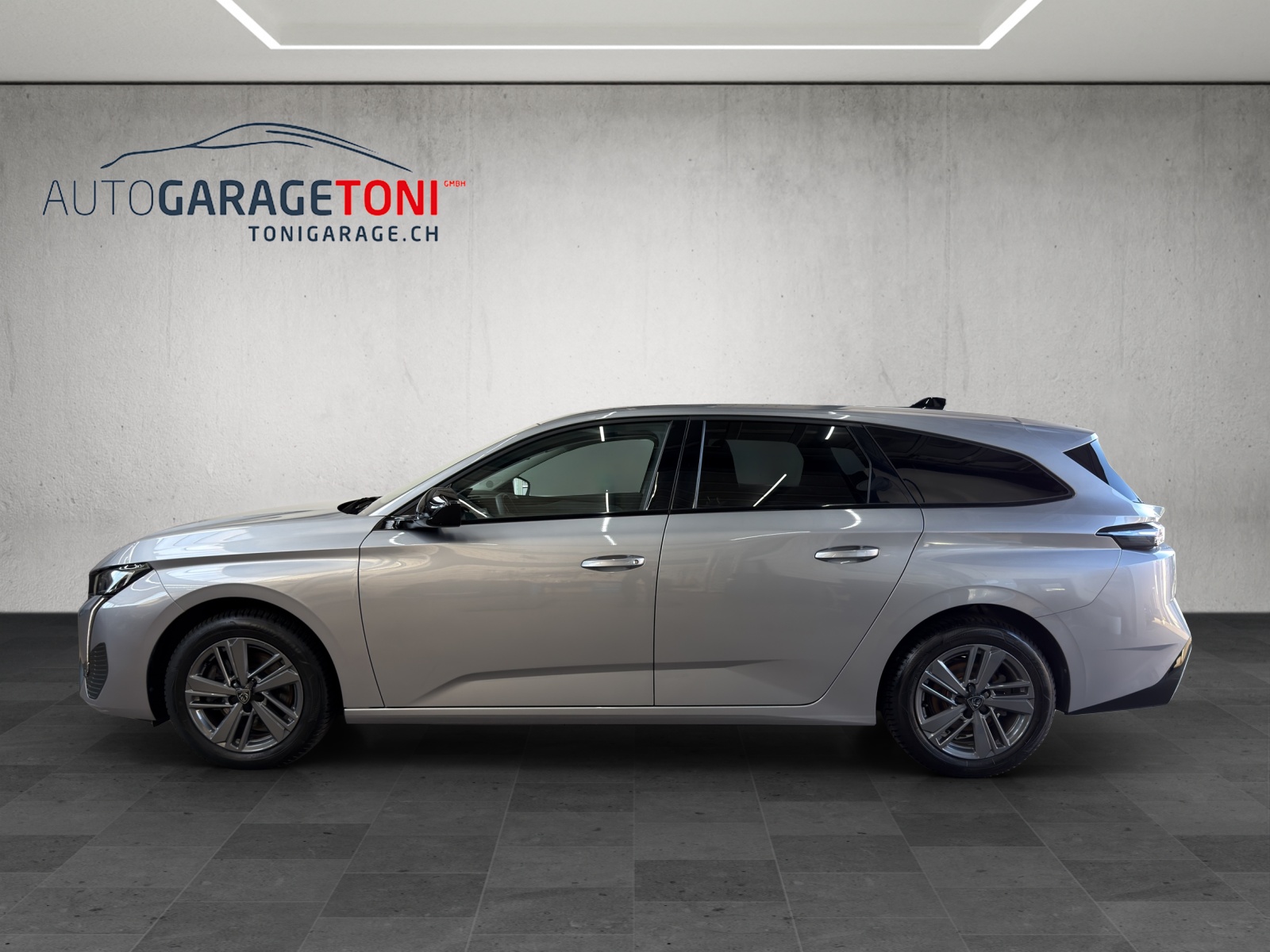 PEUGEOT 308 SW 1.2 Pure Tech Allure EAT8-image-3