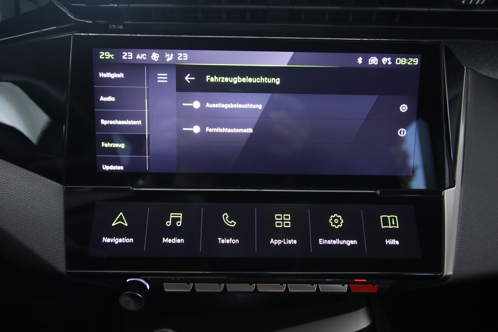 PEUGEOT 308 SW 1.2 Pure Tech Allure EAT8-image-23