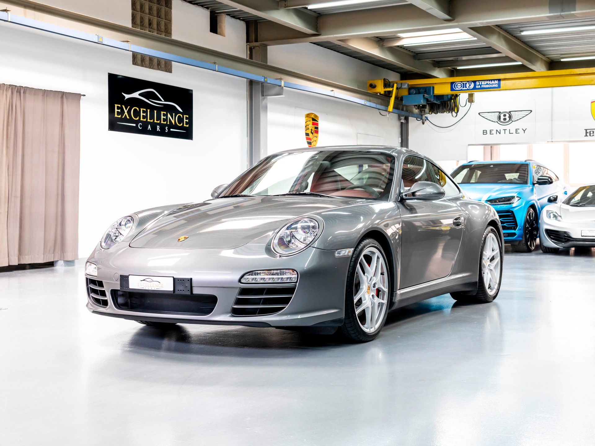 PORSCHE 911 Carrera 4S PDK-image-0
