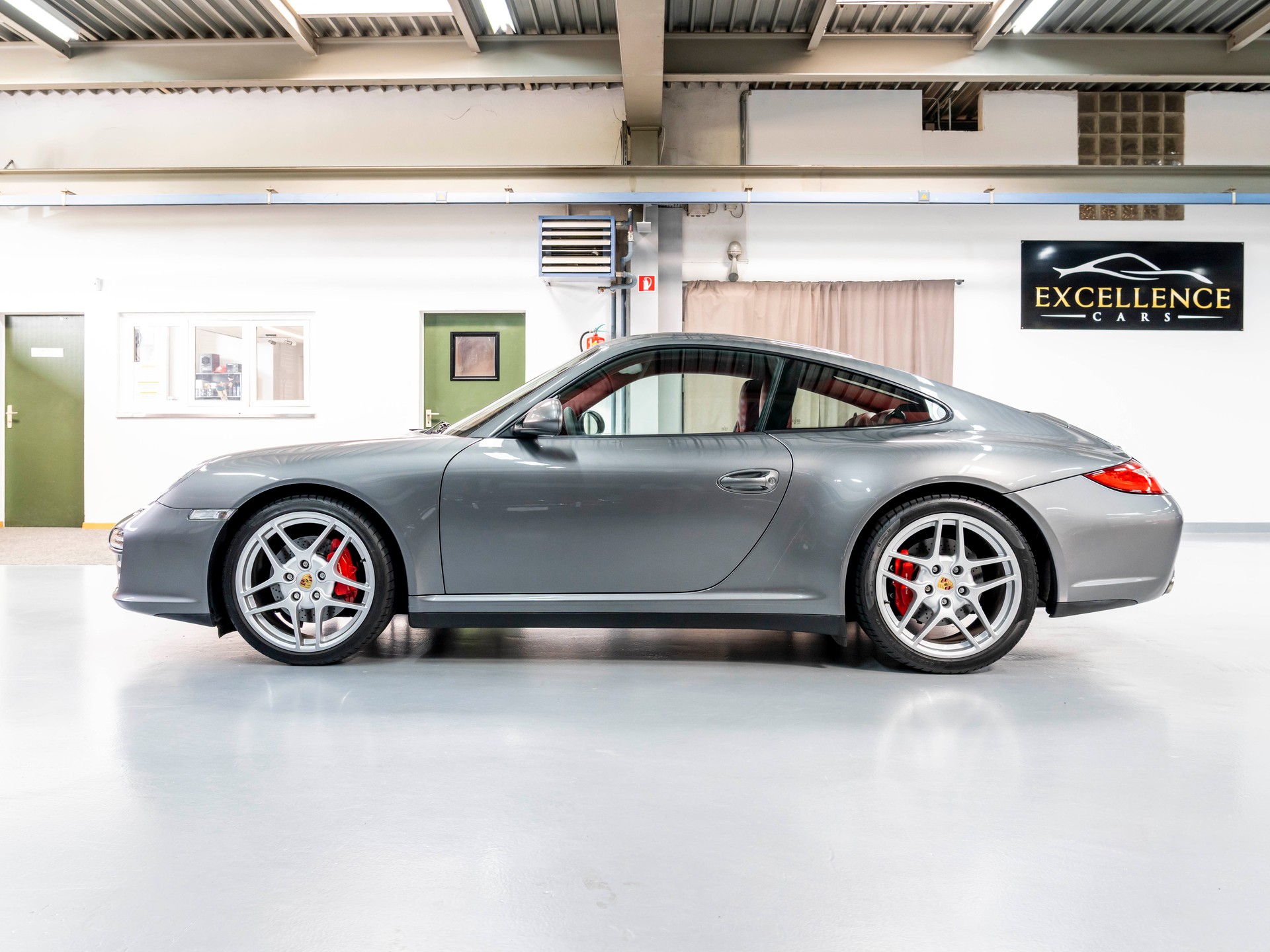 PORSCHE 911 Carrera 4S PDK-image-3