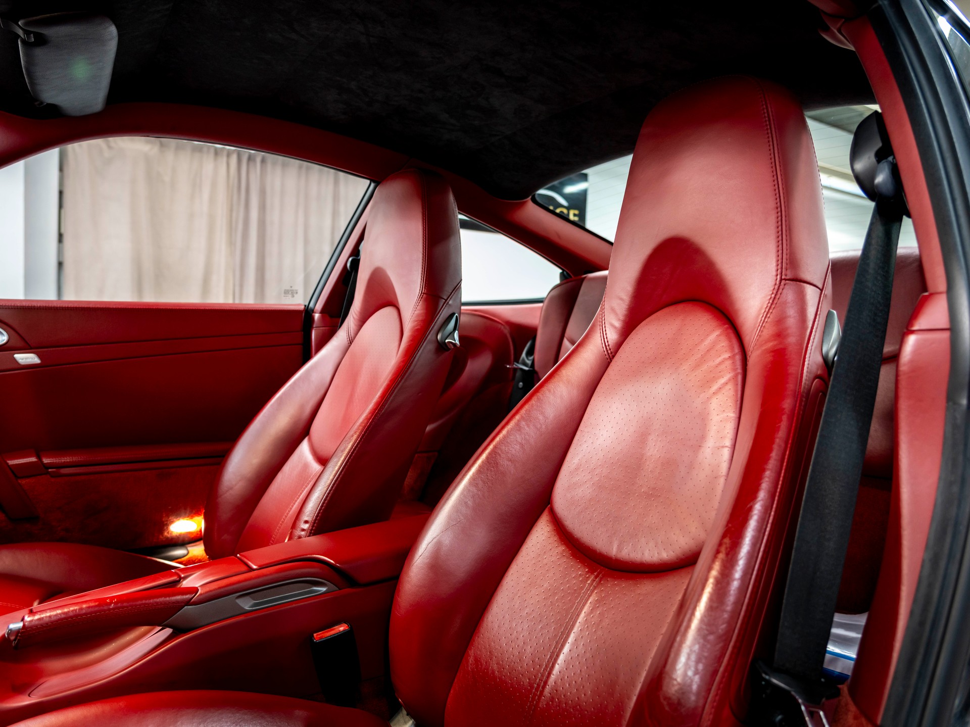 PORSCHE 911 Carrera 4S PDK-image-18