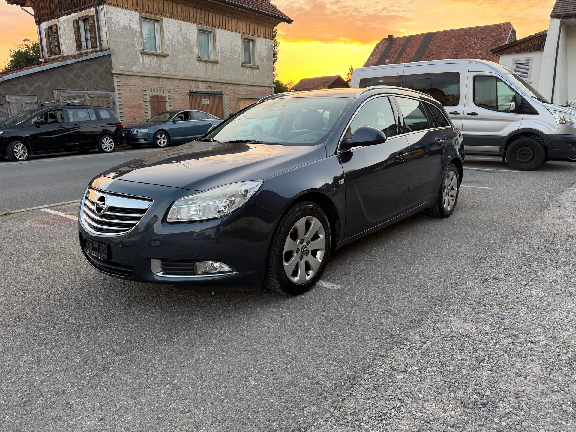 OPEL Insignia Sports Tourer 1.6 Turbo Cosmo-image-1