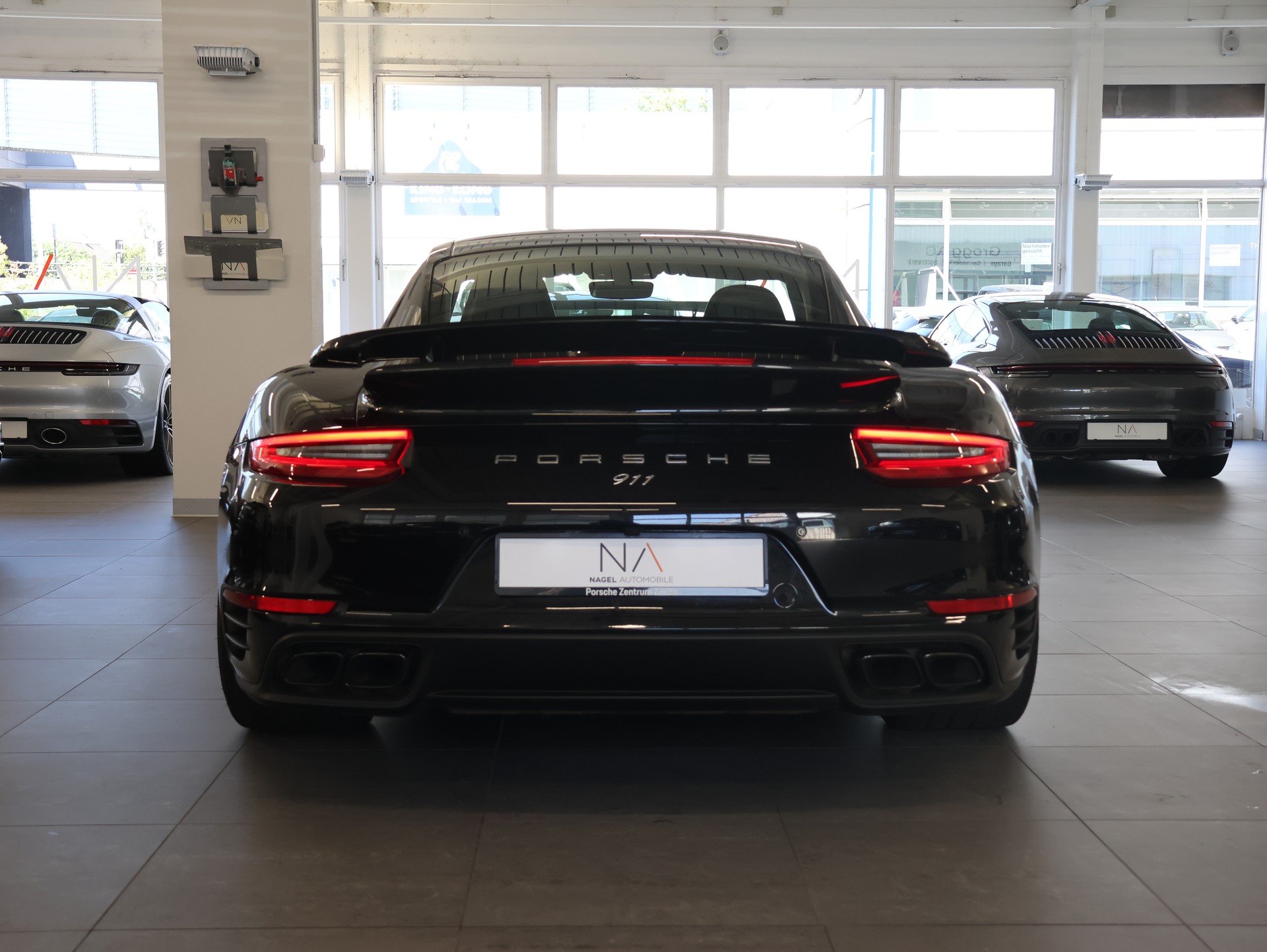 PORSCHE 911 Turbo S PDK *Rückfahrkamera* *Bose* *Panoramadach*-image-4