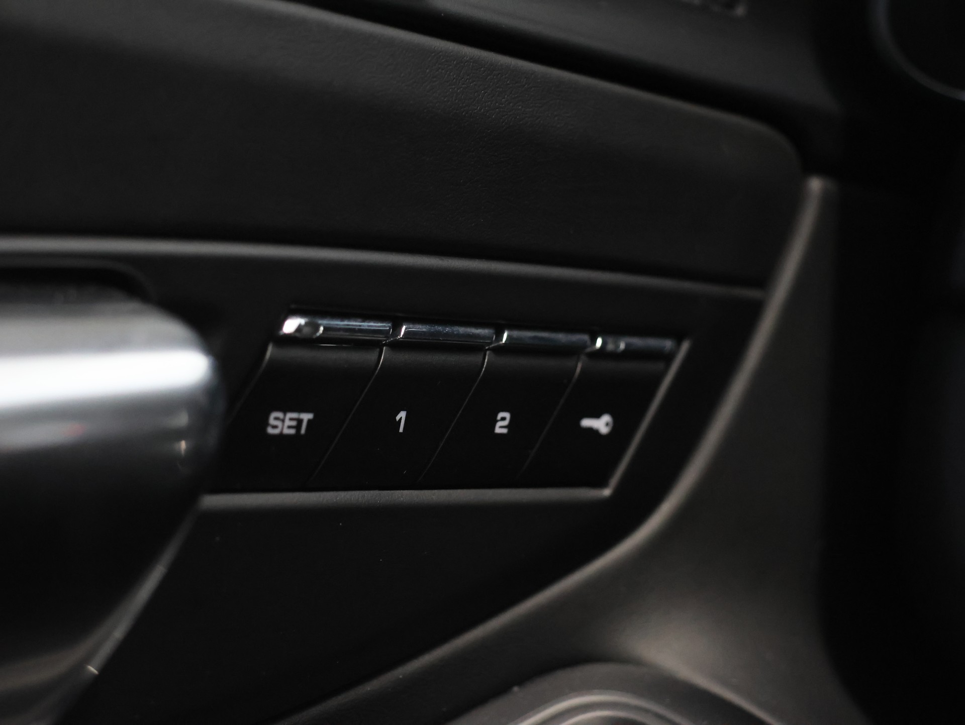 PORSCHE 911 Turbo S PDK *Rückfahrkamera* *Bose* *Panoramadach*-image-32