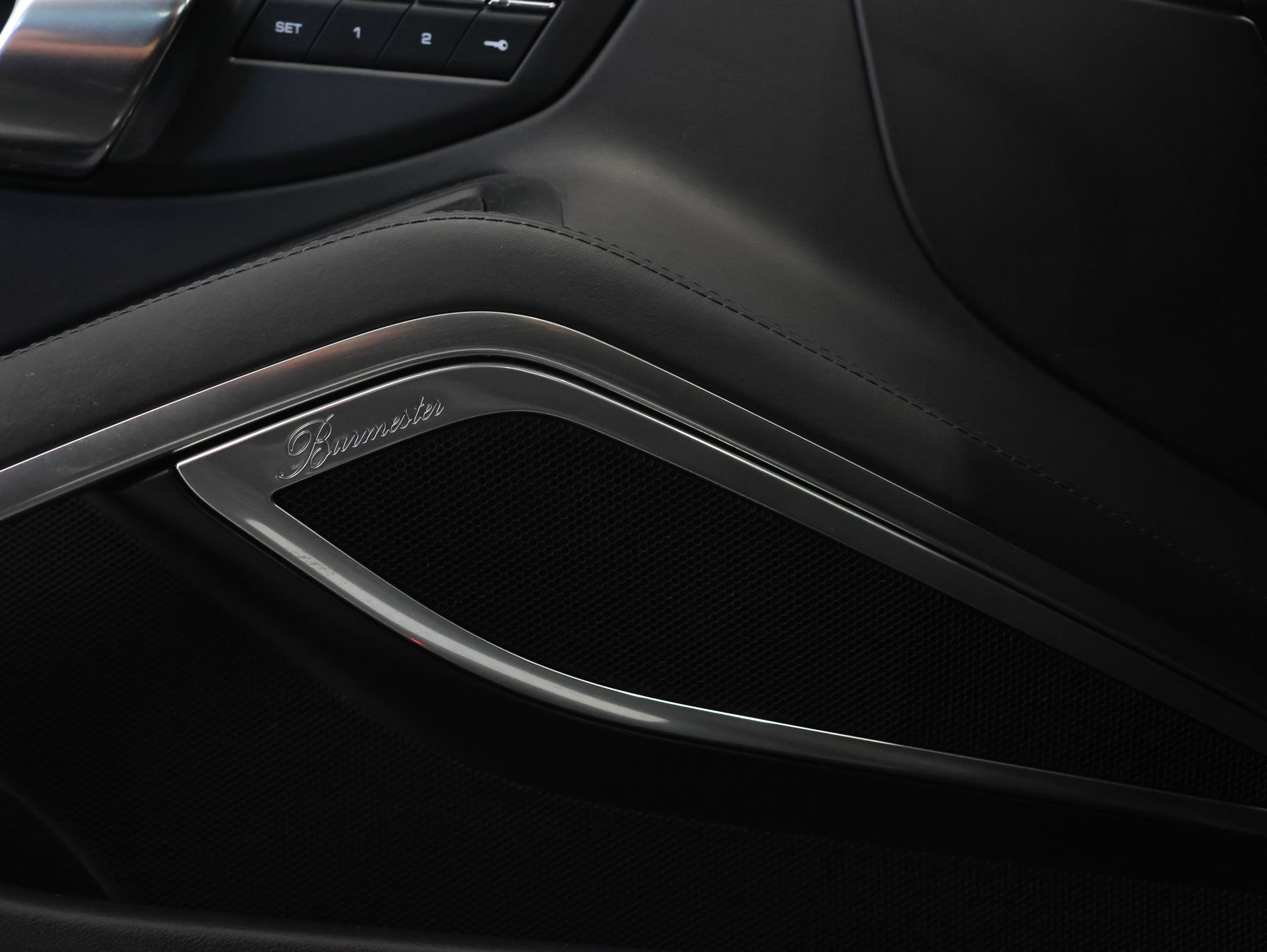 PORSCHE 911 Turbo S PDK *Rückfahrkamera* *Bose* *Panoramadach*-image-33