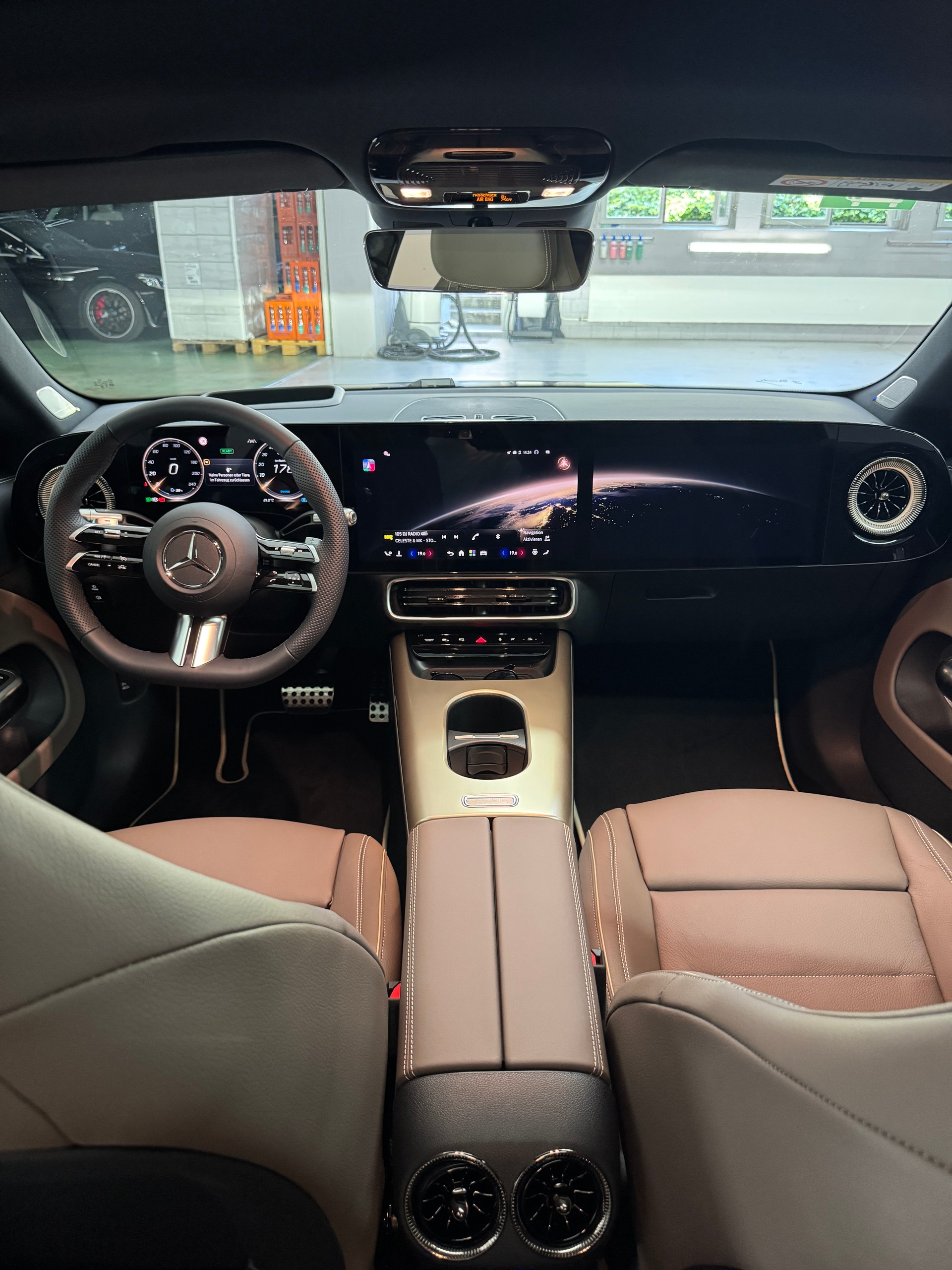 MERCEDES-BENZ CLA 350 4 Matic EQ-image-17