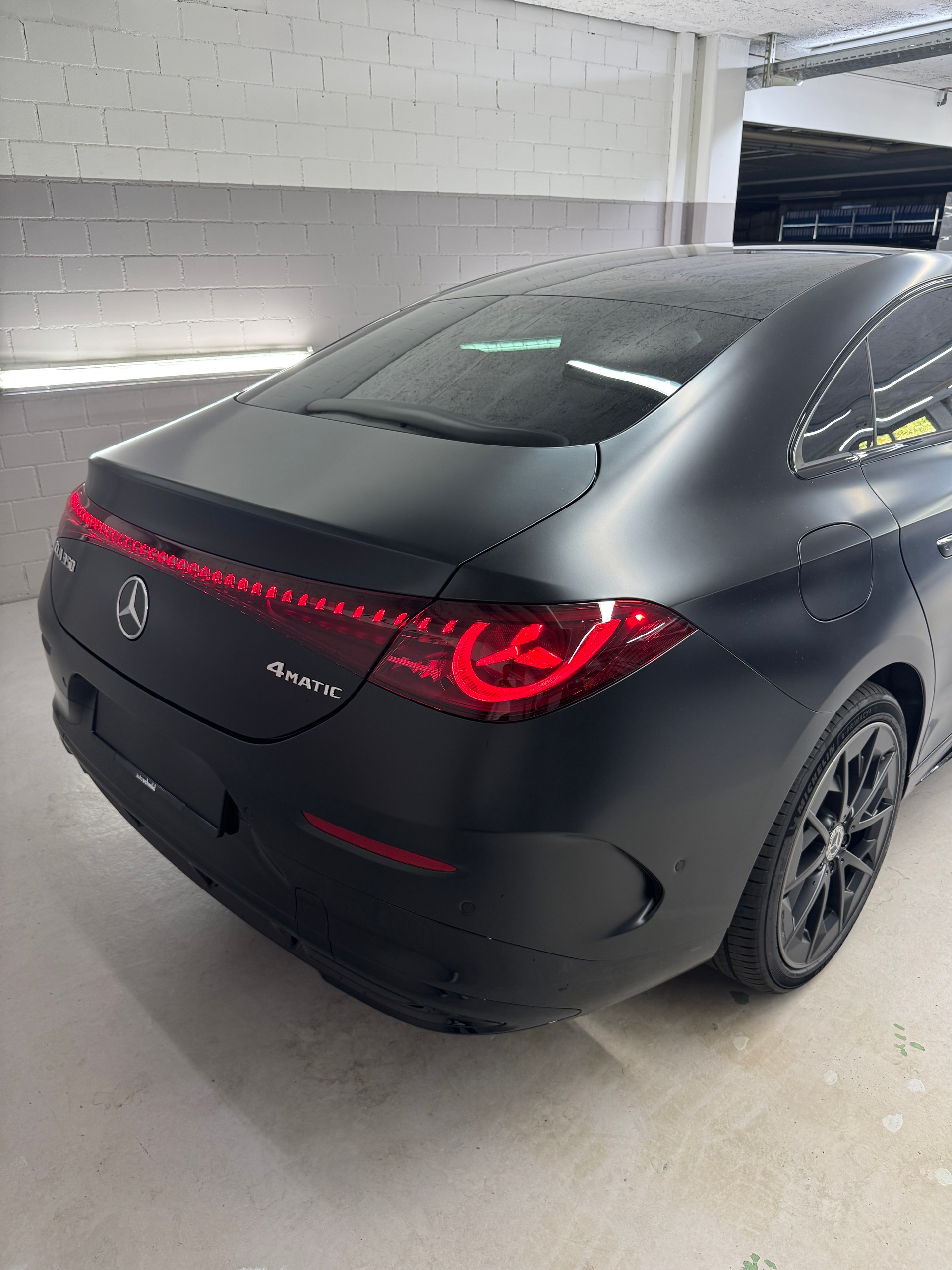 MERCEDES-BENZ CLA 350 4 Matic EQ-image-4