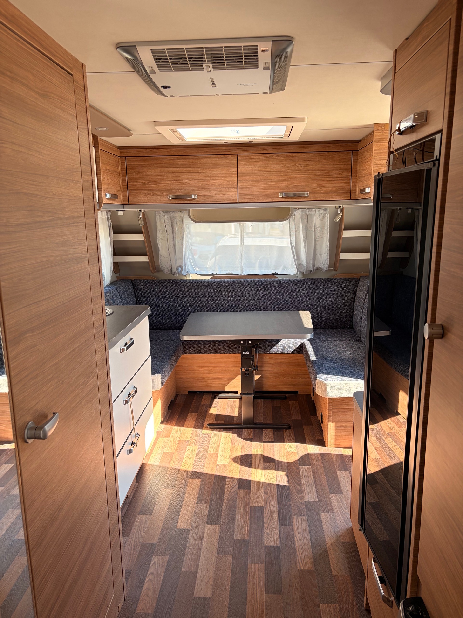 WEINSBERG CaraOnw 550 UK-image-4