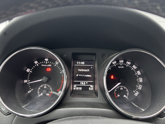 SKODA Yeti 1.8 TSI Active 4x4-image-13