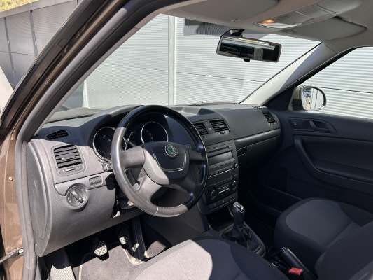 SKODA Yeti 1.8 TSI Active 4x4-image-7