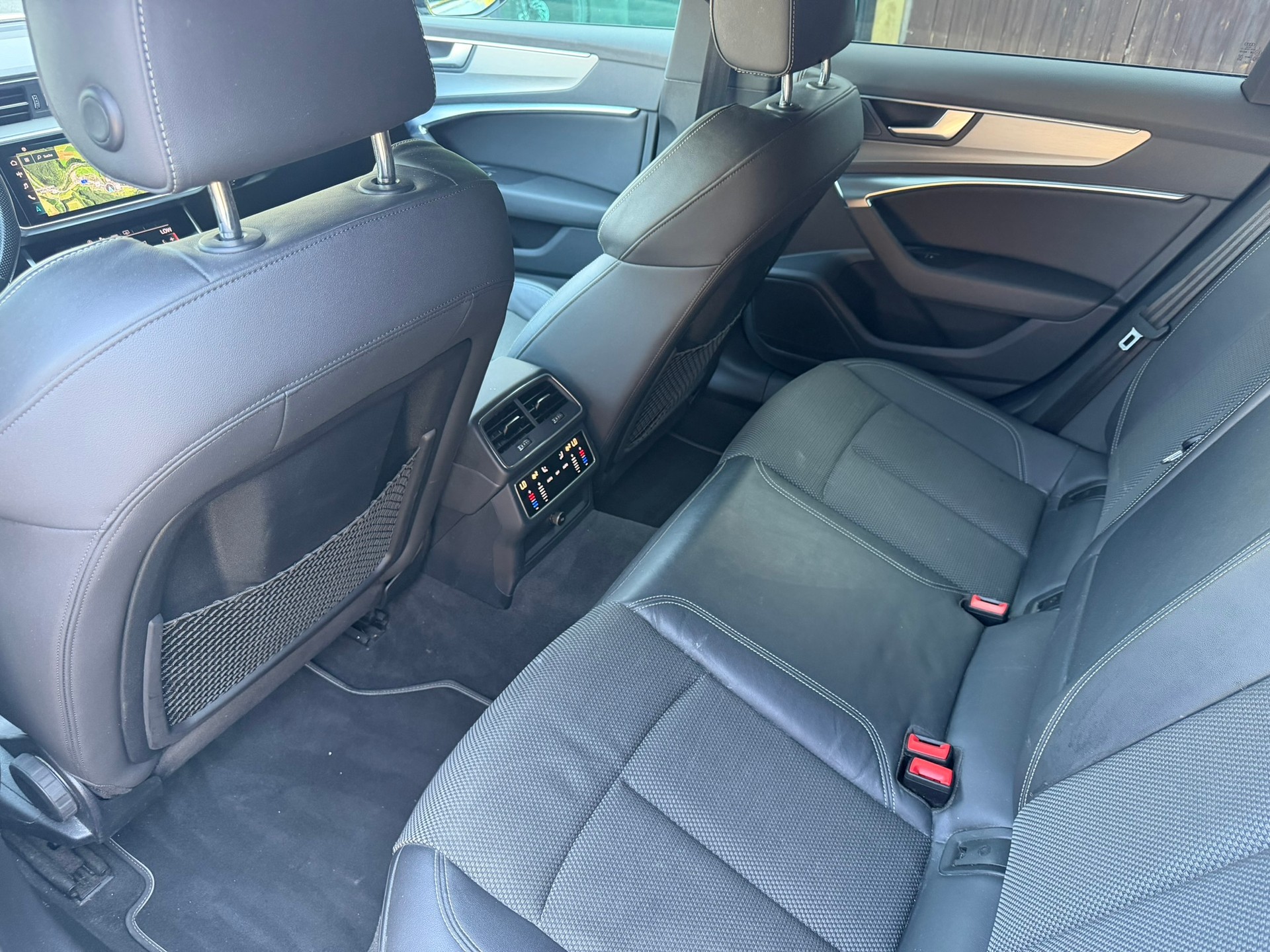 AUDI A6 Avant 45 TDI Sport quattro tiptronic-image-9