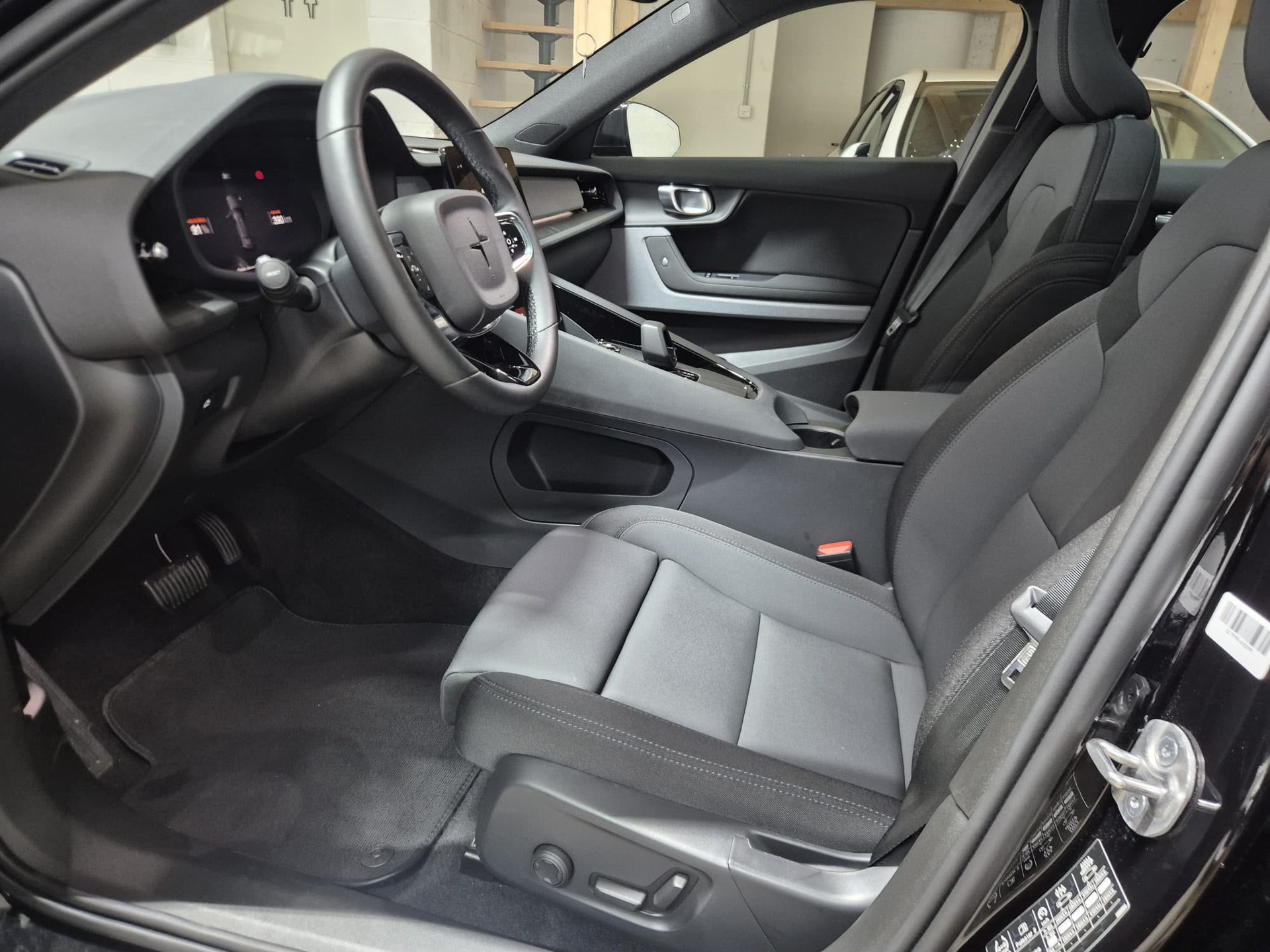 POLESTAR Polestar 2 Long Range Dual 82 kWh-image-11