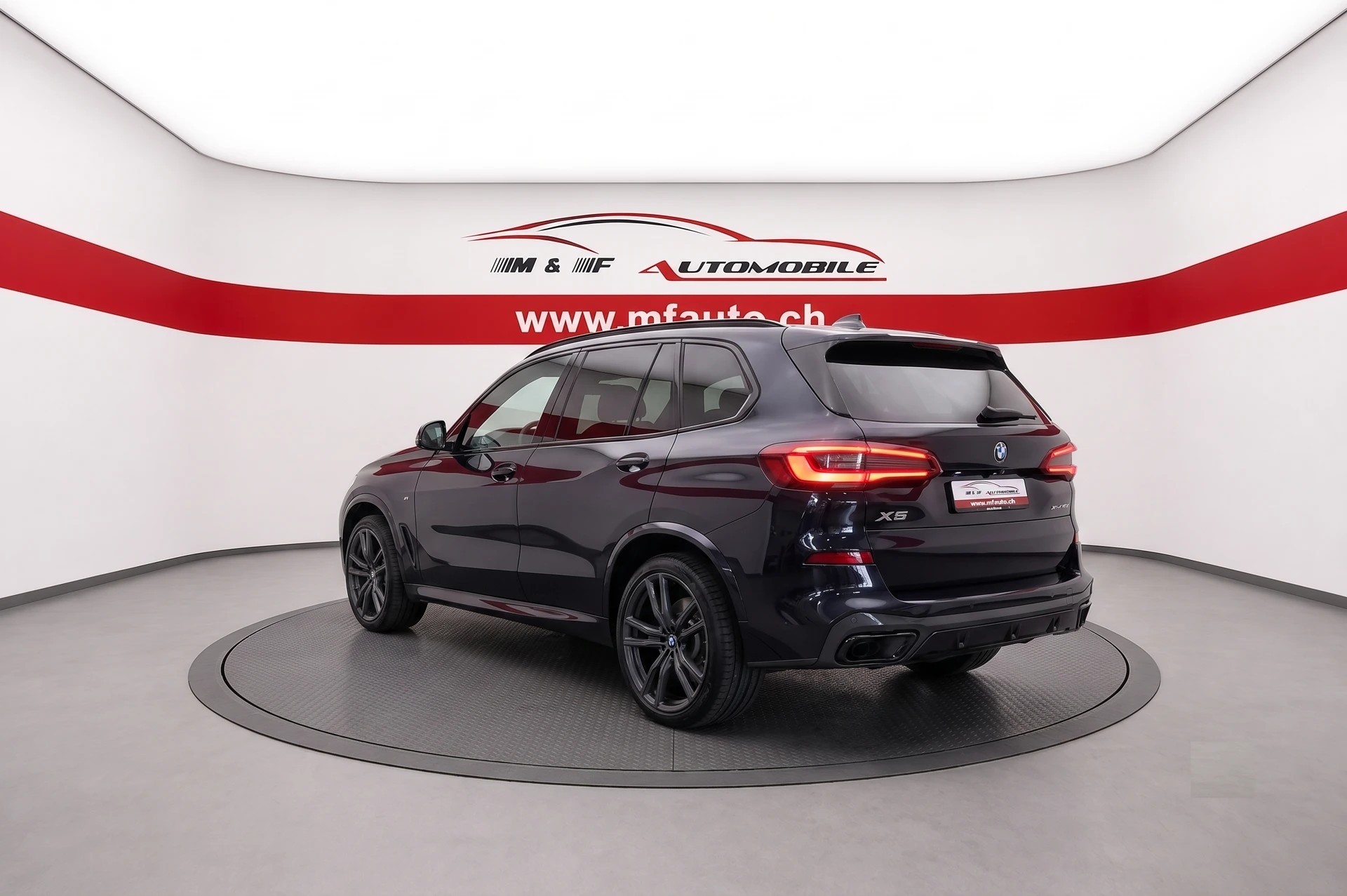 BMW X5 40d xDrive SAG CH FAHRZEUG-image-3