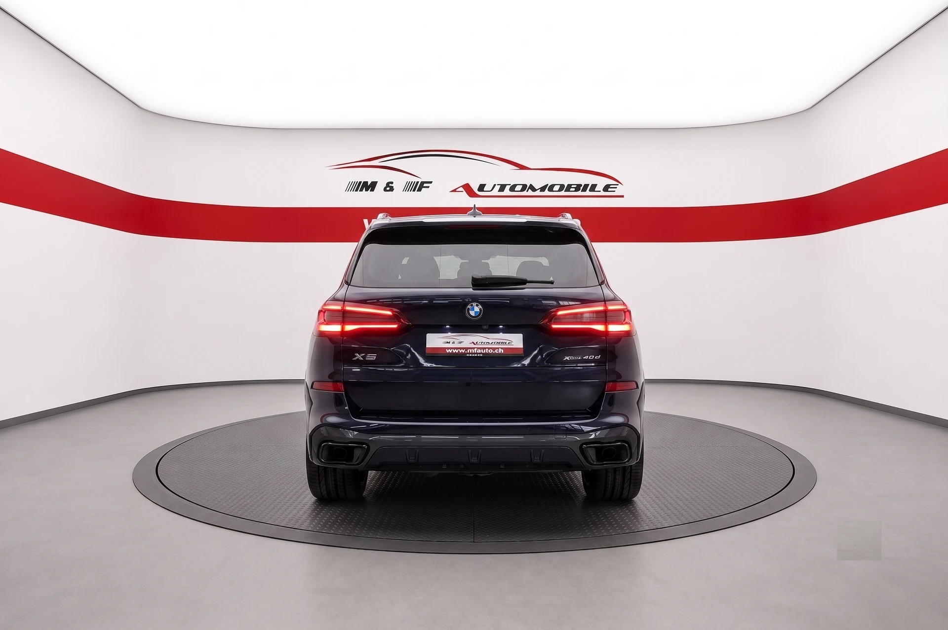 BMW X5 40d xDrive SAG CH FAHRZEUG-image-4