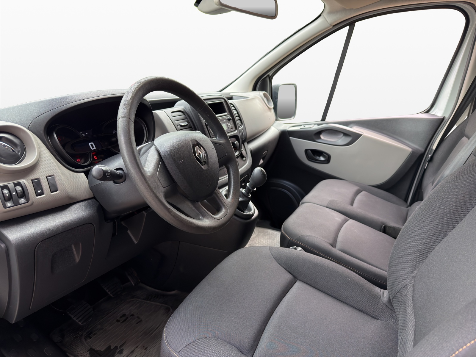 RENAULT Trafic 1.6 dCi 95 2.9t Business L1H1-image-8