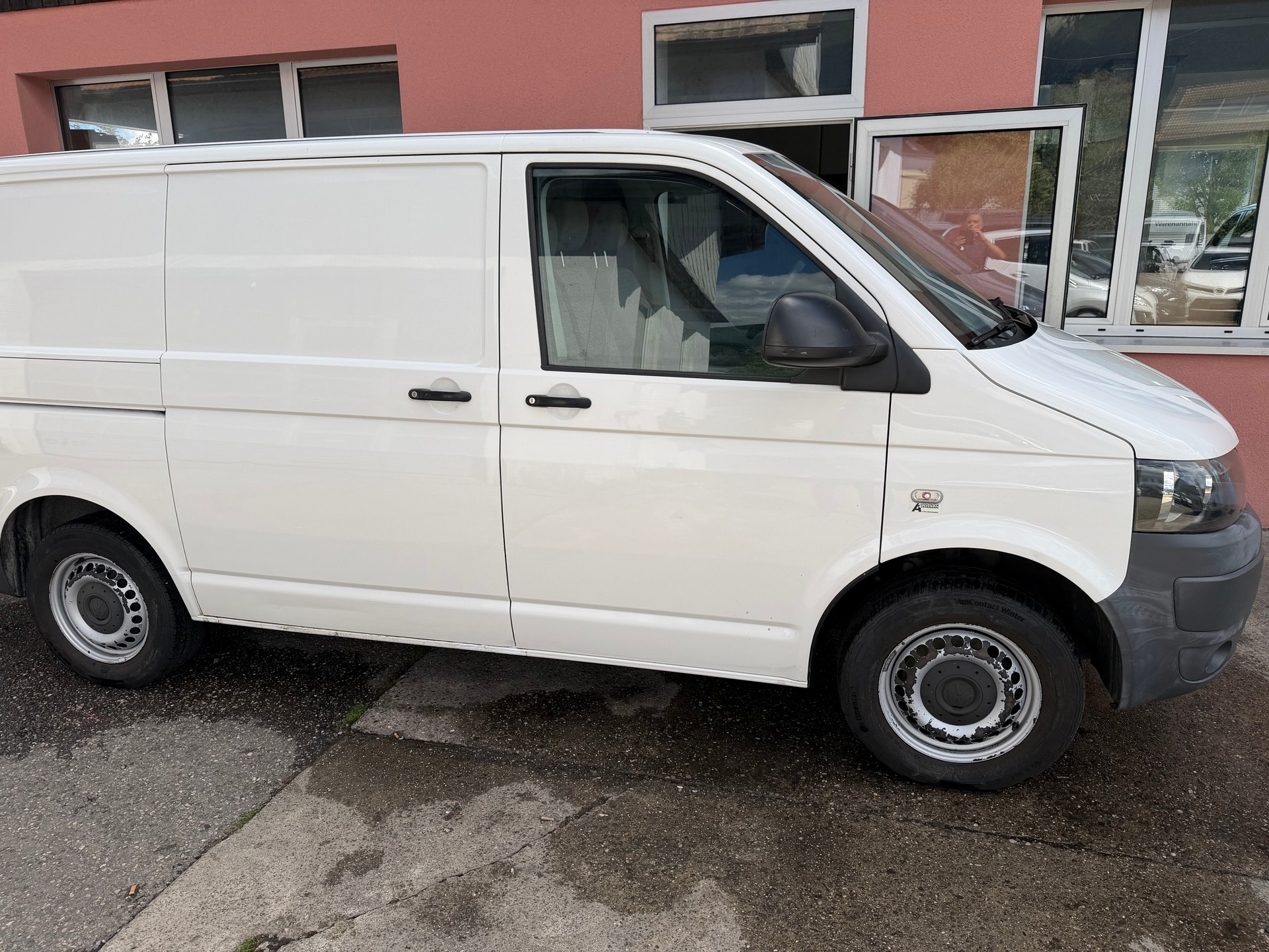 VW T5 2.0 TDI-image-2