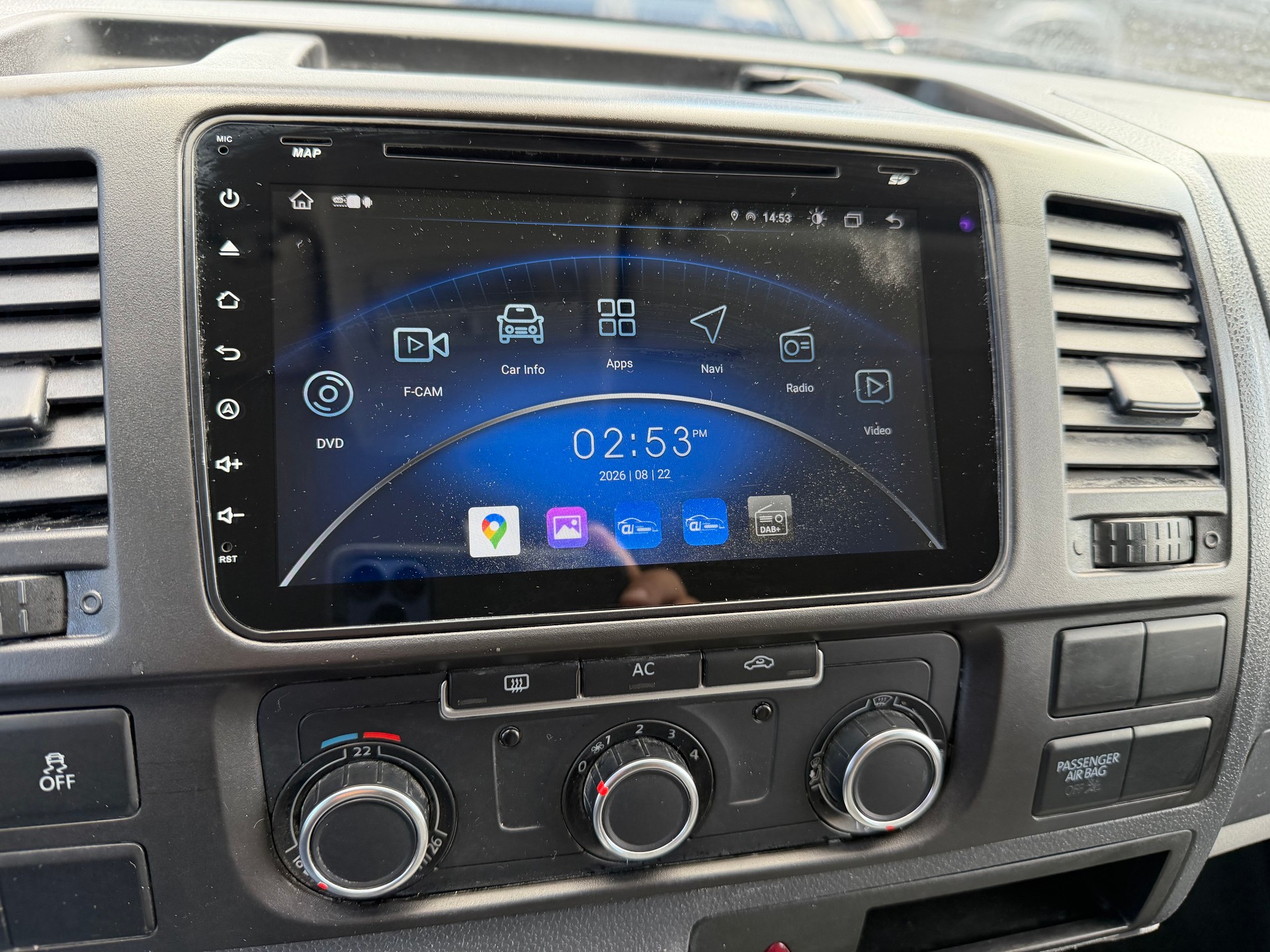 VW T5 2.0 TDI-image-8