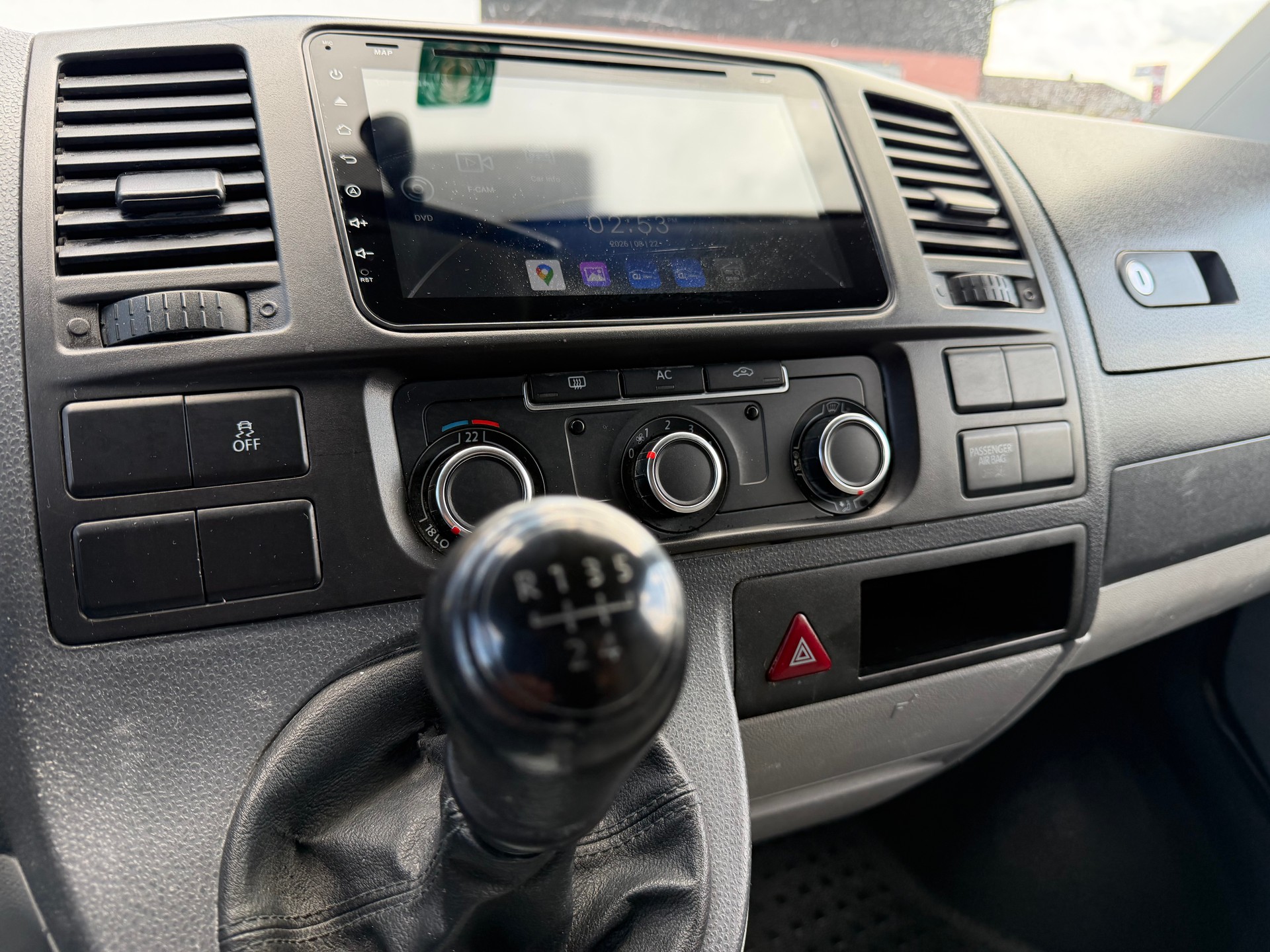 VW T5 2.0 TDI-image-7