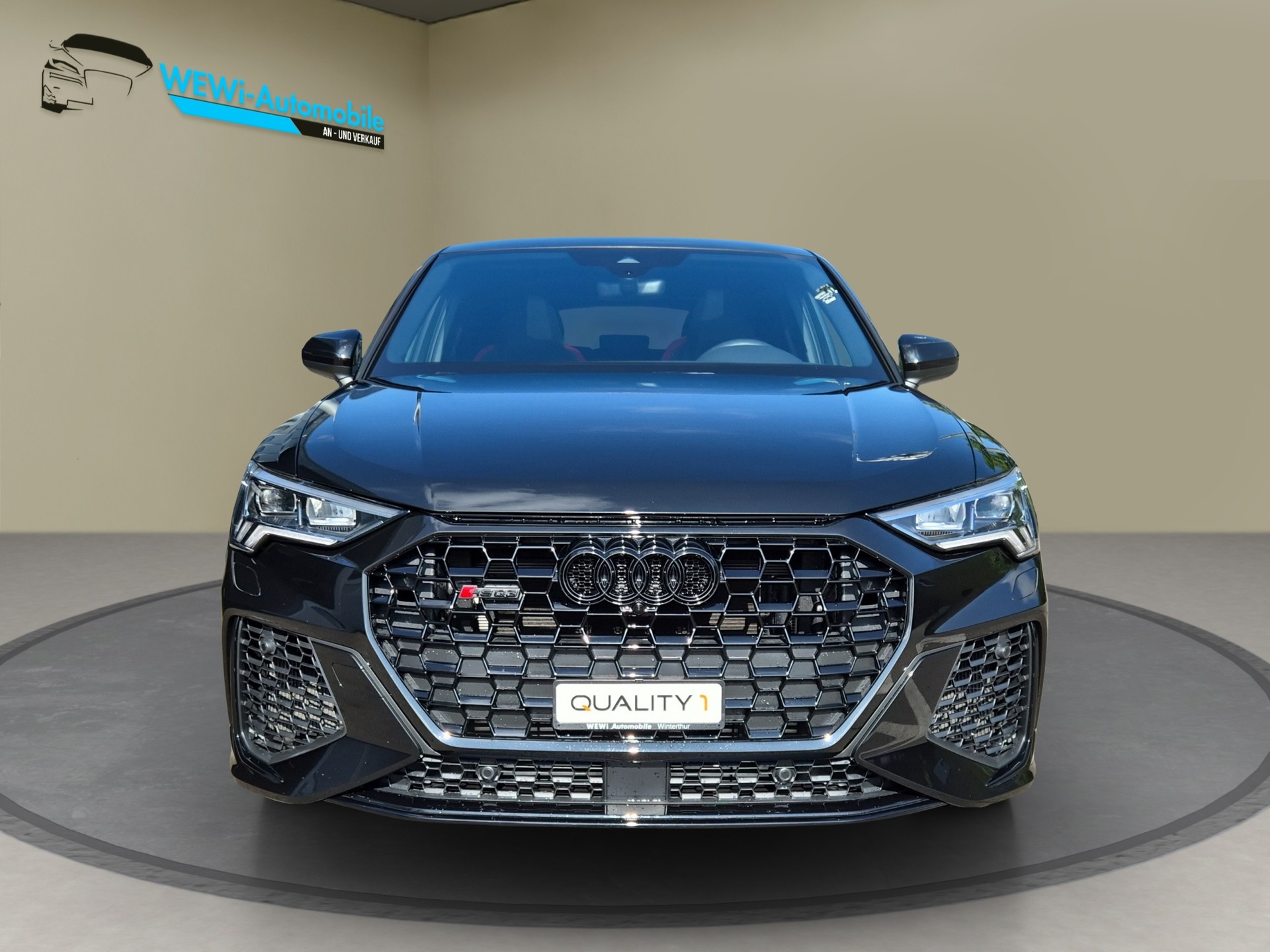 AUDI RS Q3 Sportback quattro S tronic-image-7