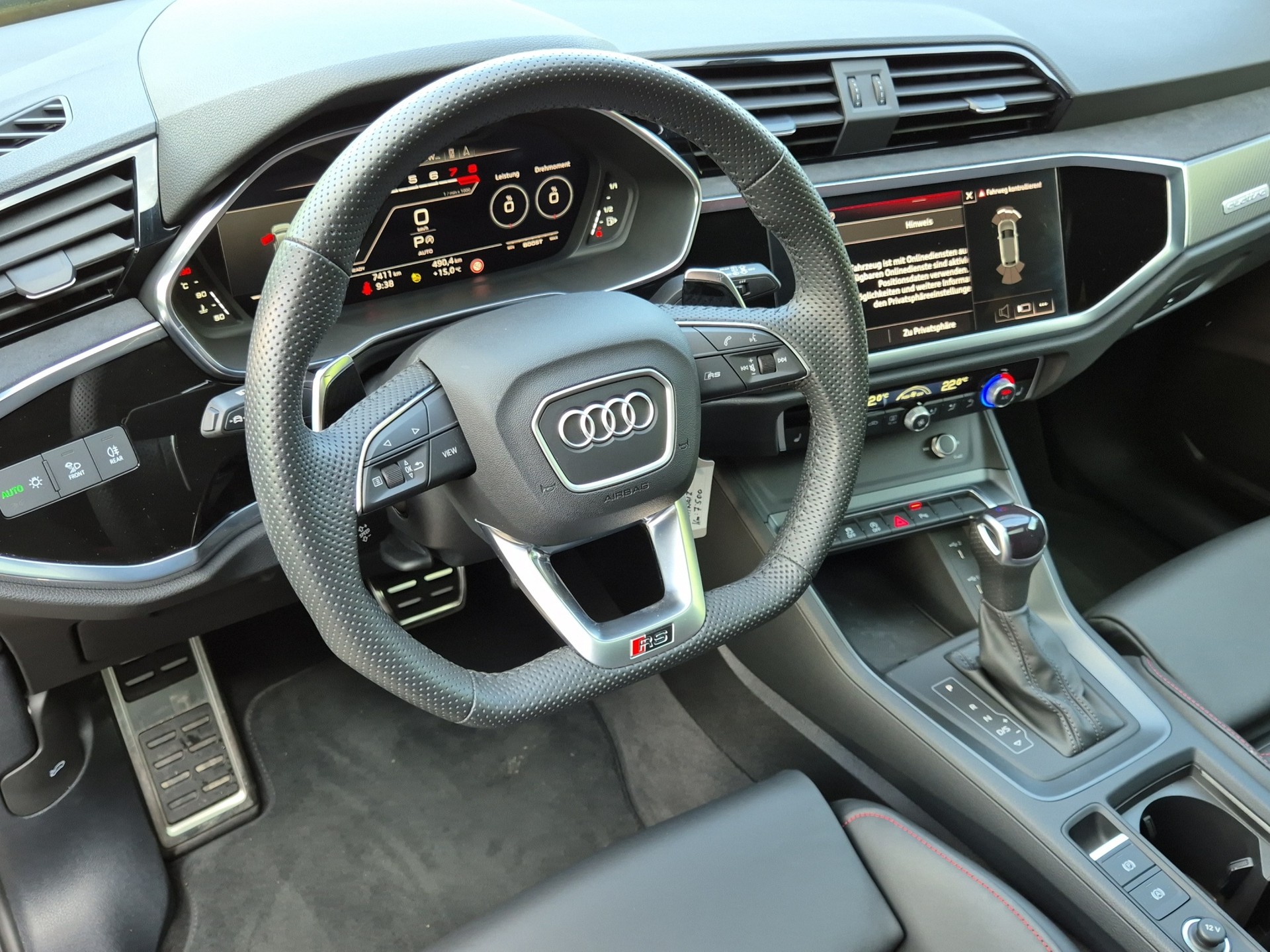 AUDI RS Q3 Sportback quattro S tronic-image-10