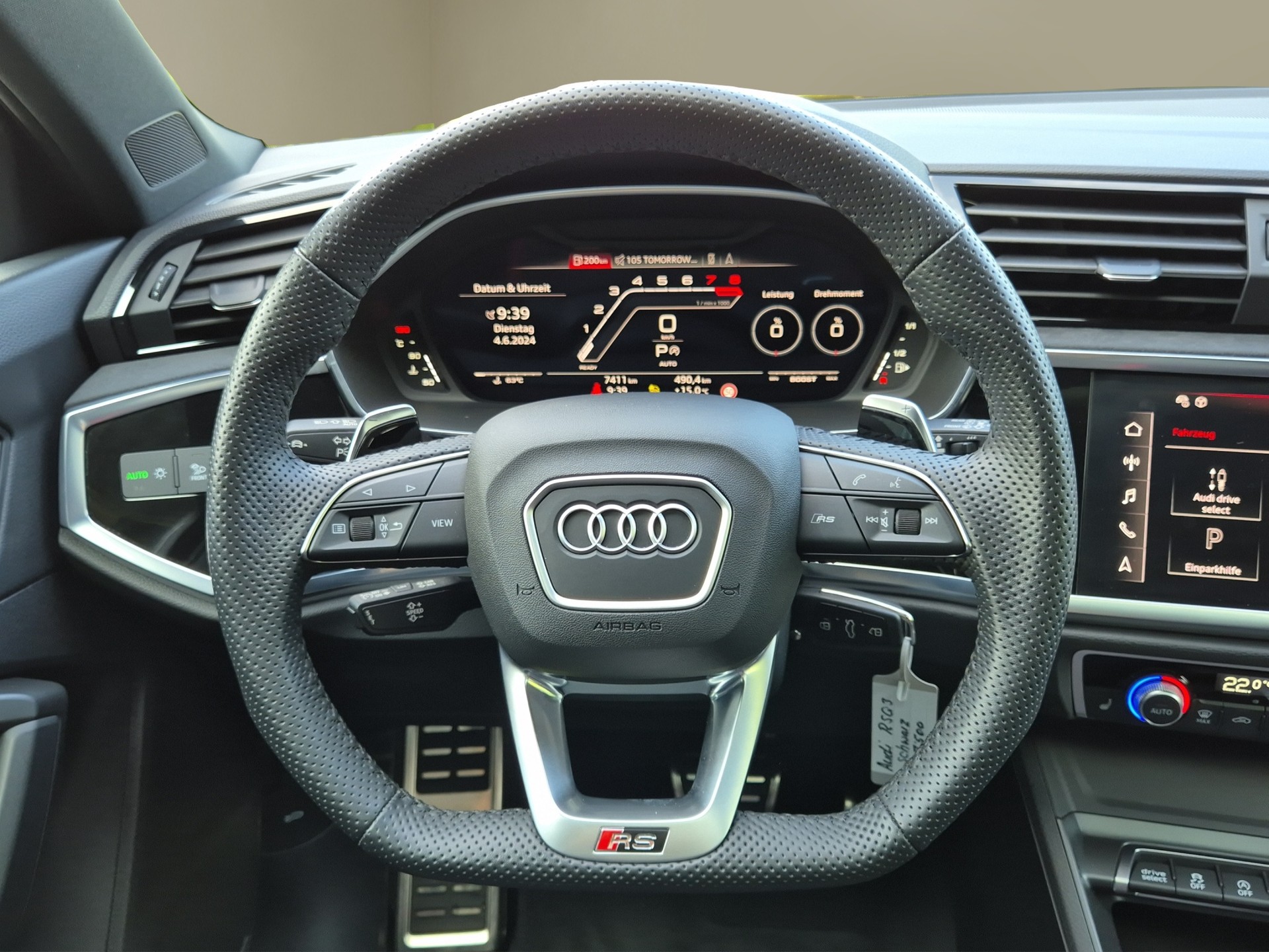 AUDI RS Q3 Sportback quattro S tronic-image-12