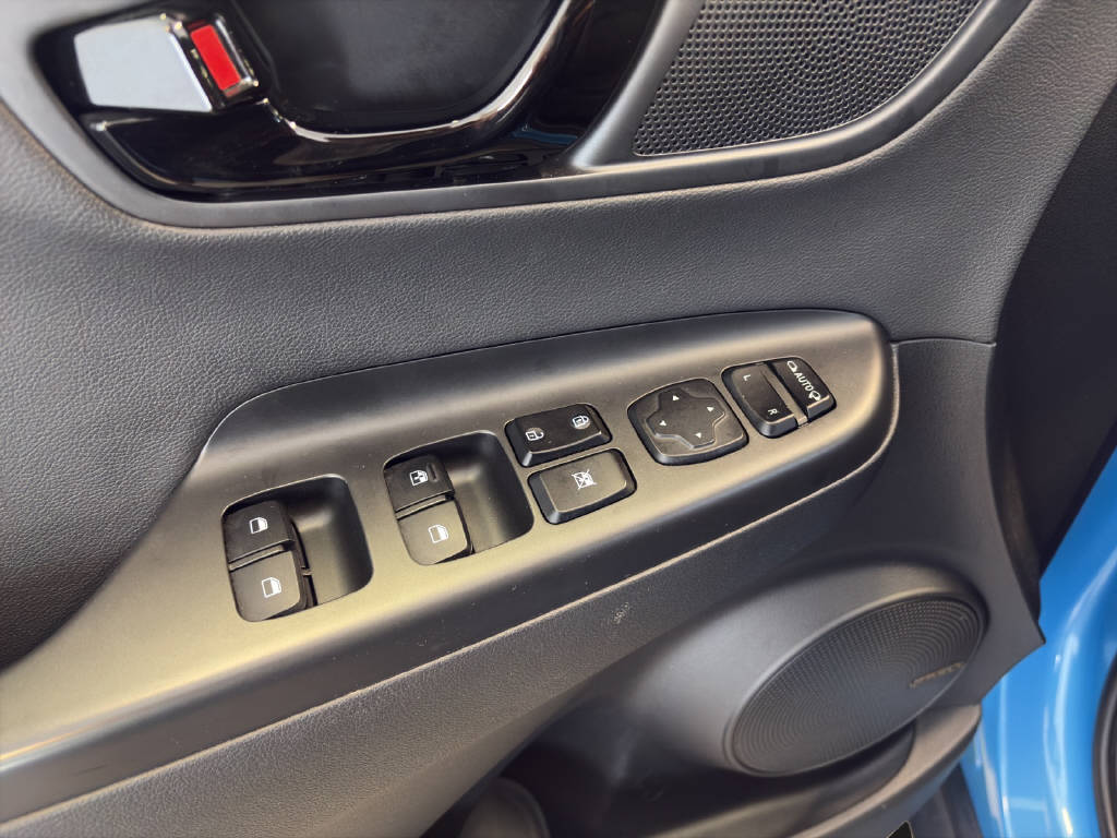 HYUNDAI Kona 1.6 GDi Hybrid Vertex-image-2