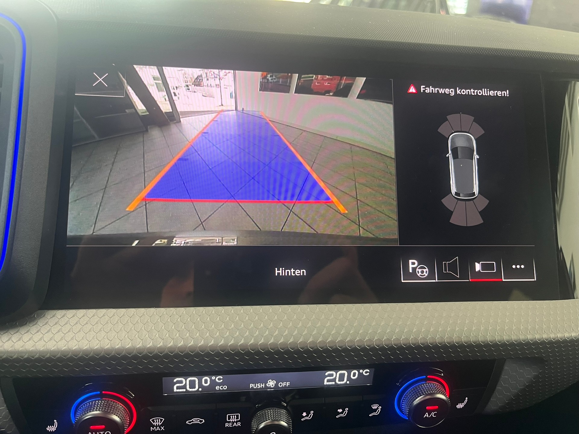 AUDI A1 allstreet 35 TFSI S-tronic-image-25