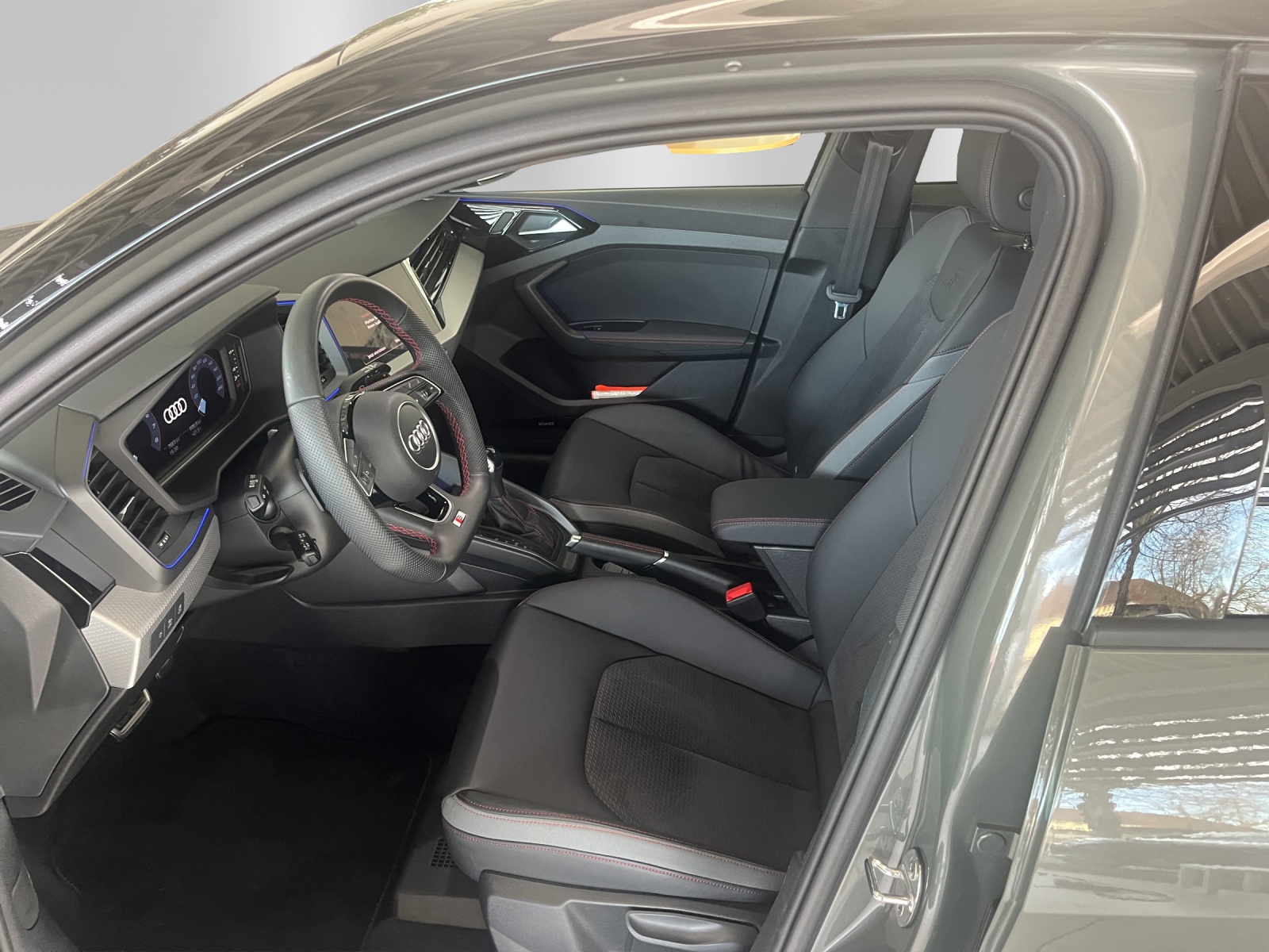 AUDI A1 allstreet 35 TFSI S-tronic-image-7