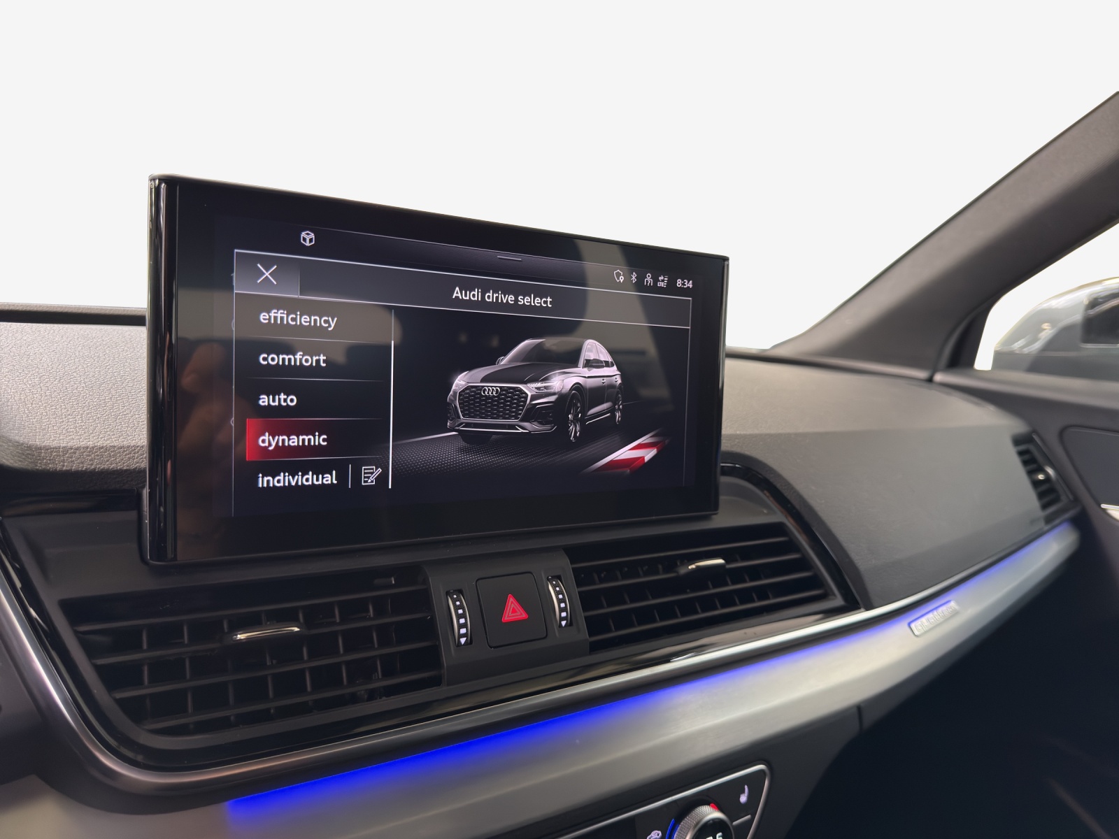 AUDI Q5 Sportback 40 TDI S line quattro S-tronic-image-15