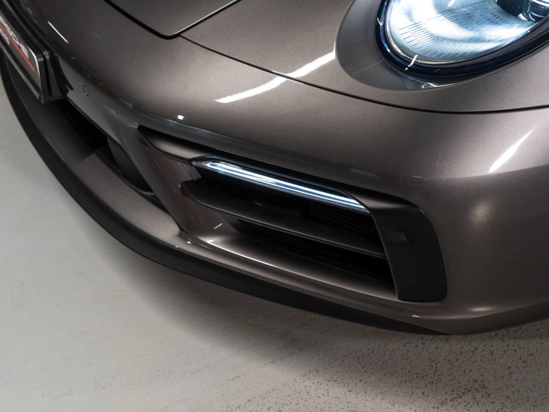 PORSCHE 911 Targa 4 GTS-image-23