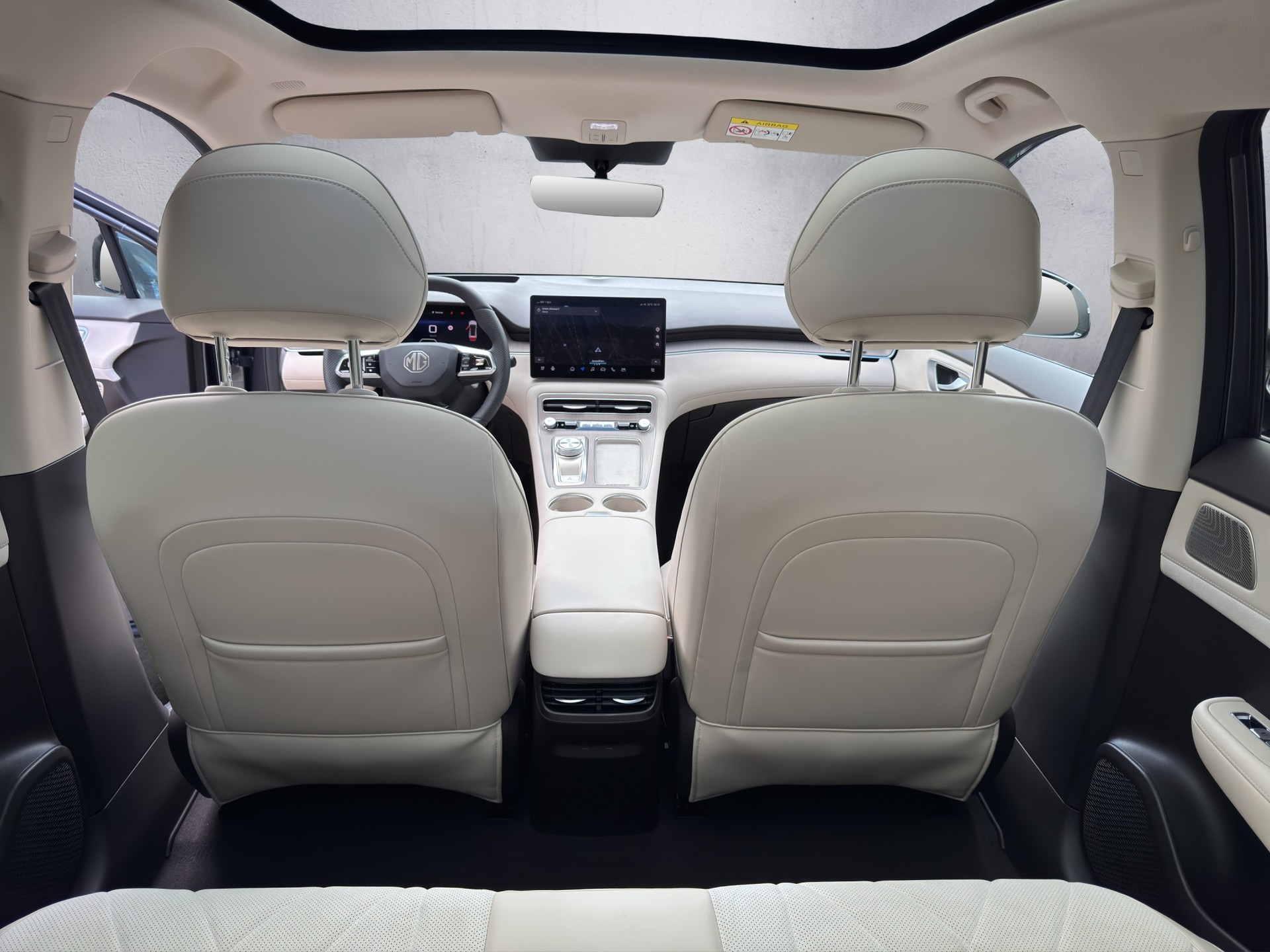 MG S6 EV 77kWh Luxury AWD-image-16