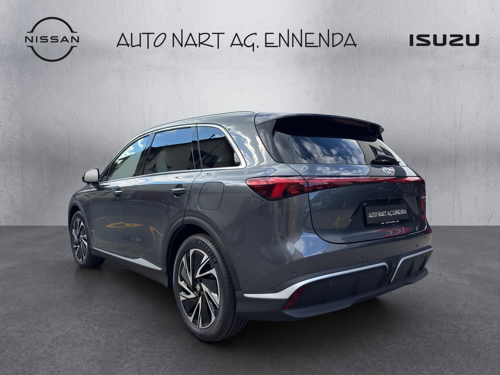 MG S6 EV 77kWh Luxury AWD-showroom-element-2