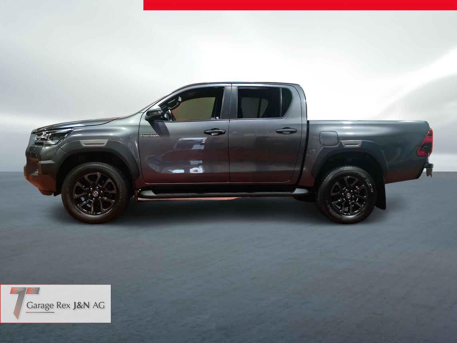 TOYOTA Hilux Double Cab.-Pick-up 2.8 D-4D 204 Invincible-image-1