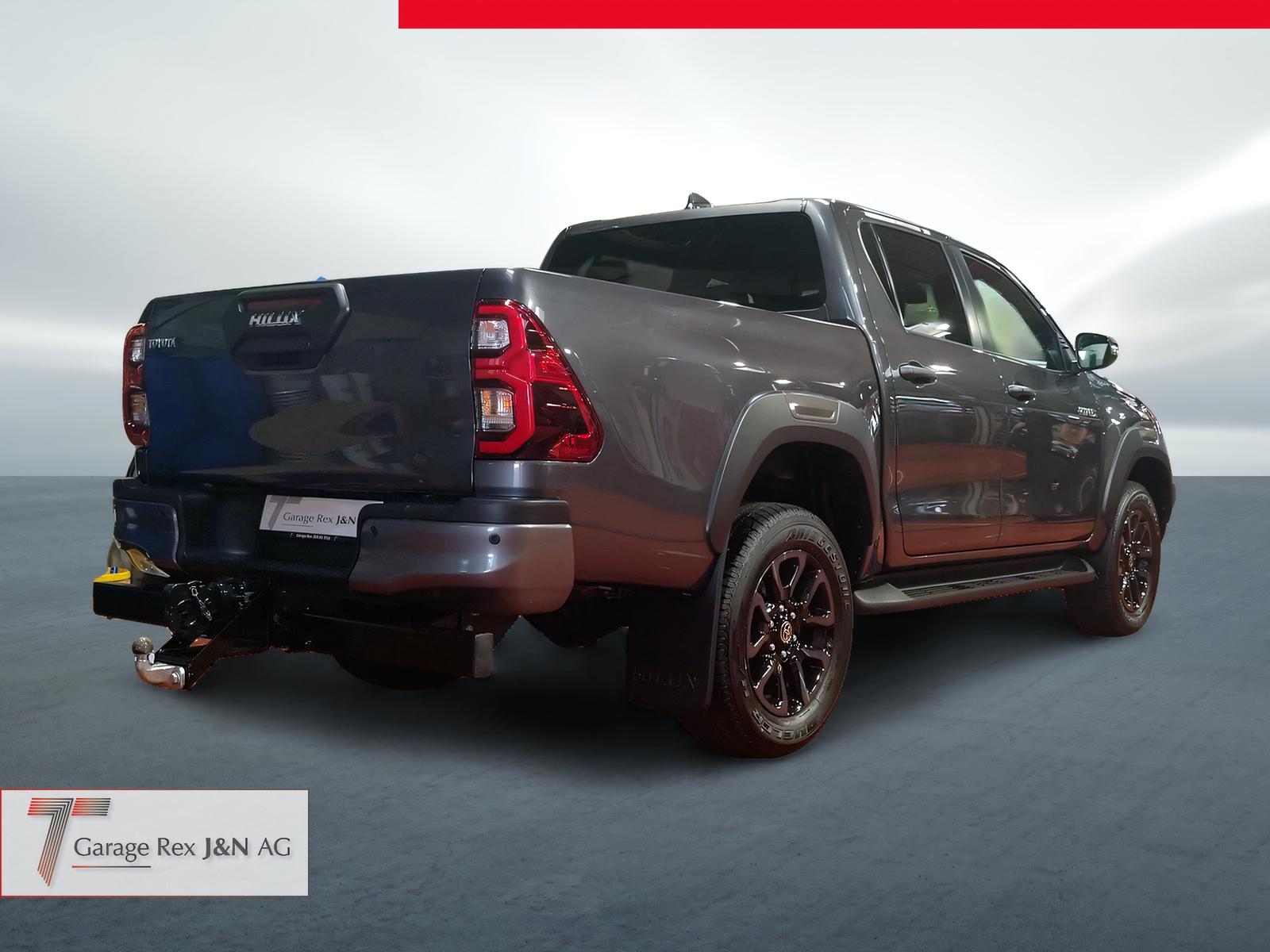 TOYOTA Hilux Double Cab.-Pick-up 2.8 D-4D 204 Invincible-image-4