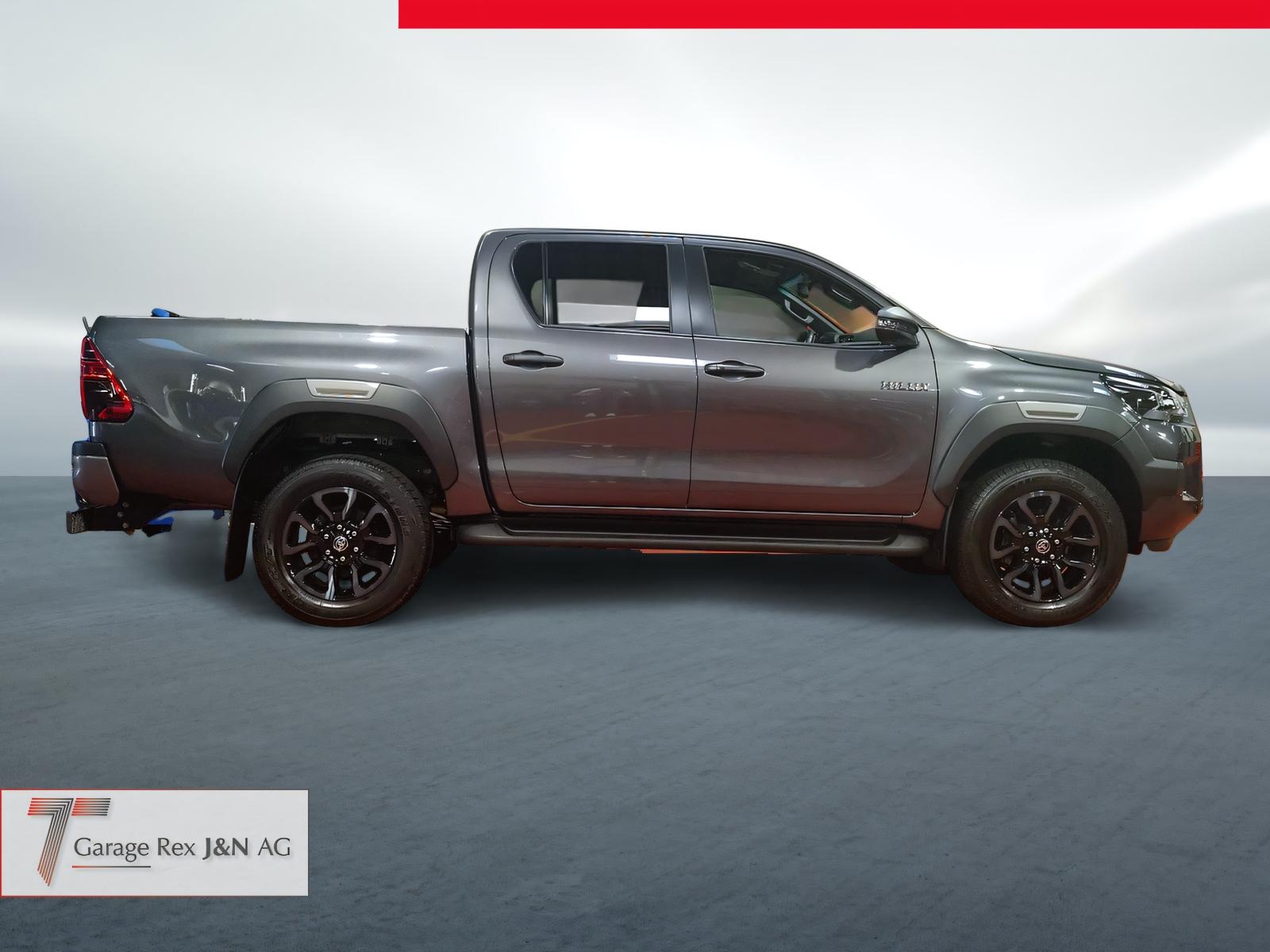 TOYOTA Hilux Double Cab.-Pick-up 2.8 D-4D 204 Invincible-image-5