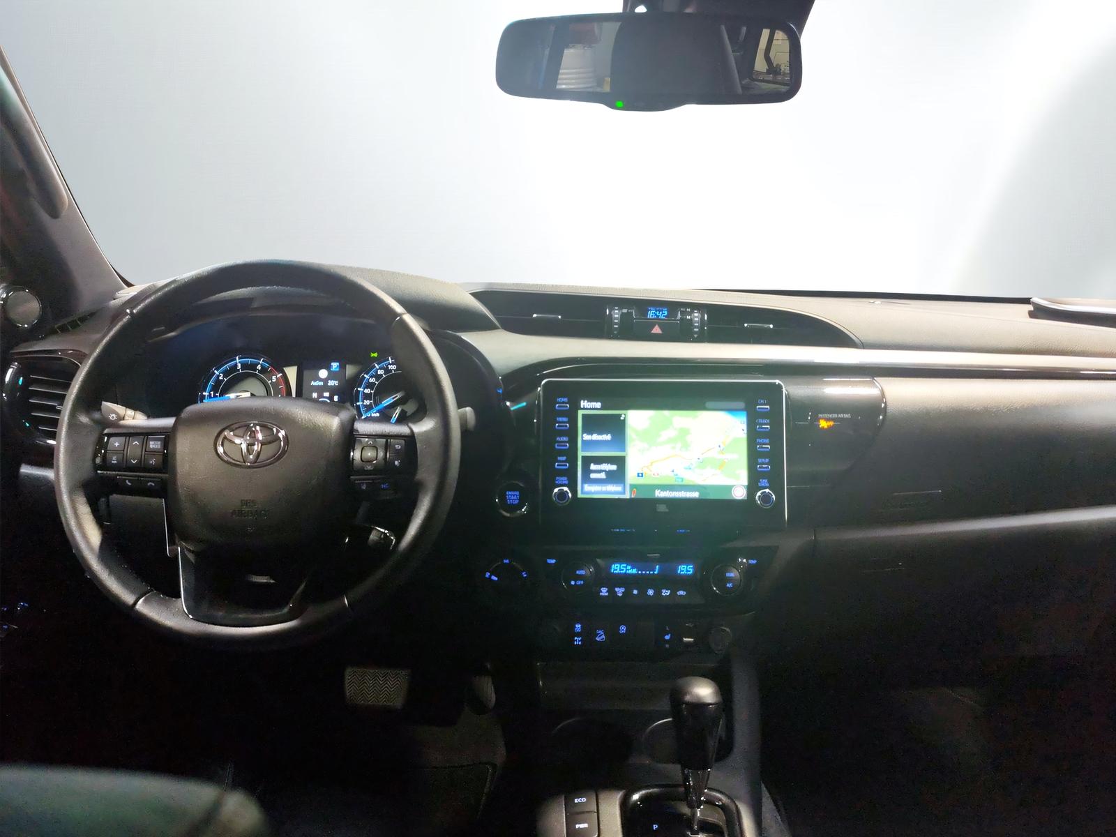 TOYOTA Hilux Double Cab.-Pick-up 2.8 D-4D 204 Invincible-image-9