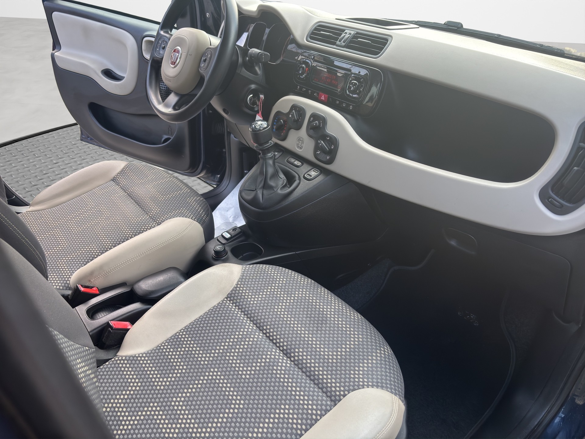 FIAT Panda 0.9 Twinair Turbo Climbing 4x4-image-13