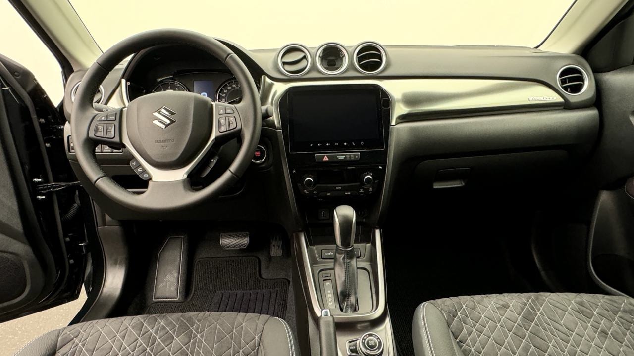 SUZUKI Vitara 1.4 Boosterjet Compact Top 4x4 Hybrid Automatic-image-5